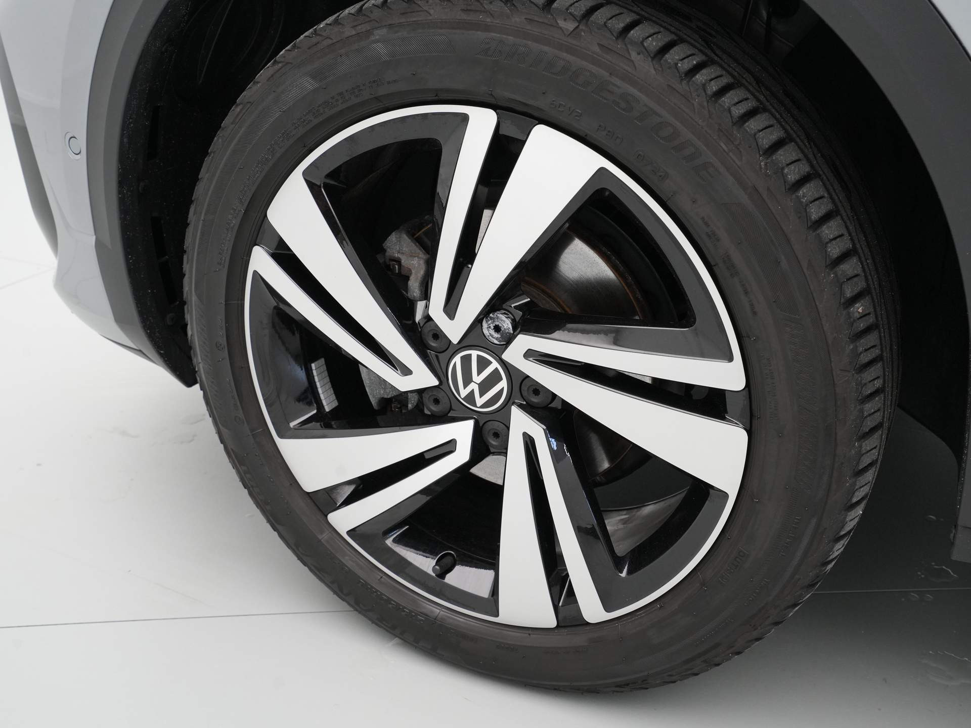 Volkswagen - T-Roc 1.5 TSI 150pk DSG R-Line - 2024