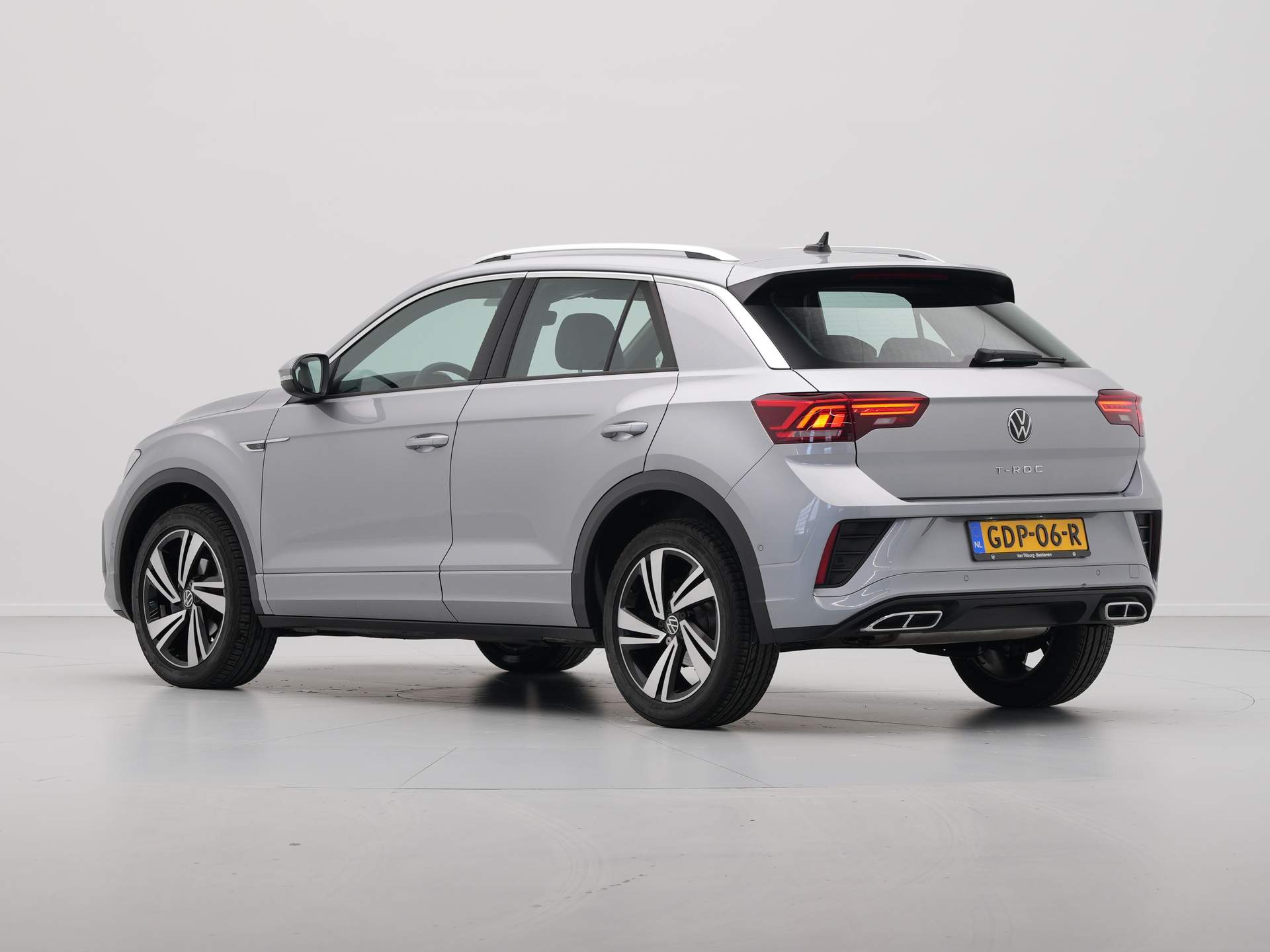 Volkswagen - T-Roc 1.5 TSI 150pk DSG R-Line - 2024
