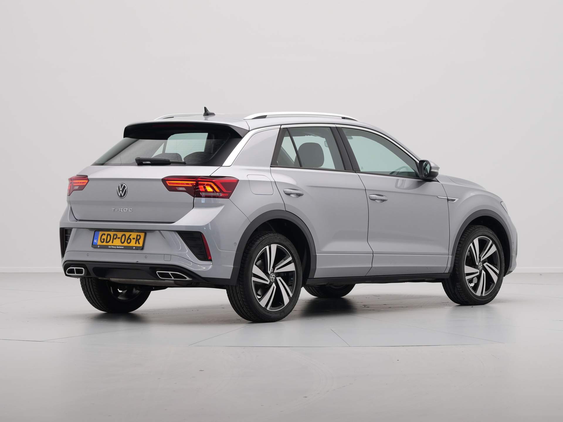 Volkswagen - T-Roc 1.5 TSI 150pk DSG R-Line - 2024