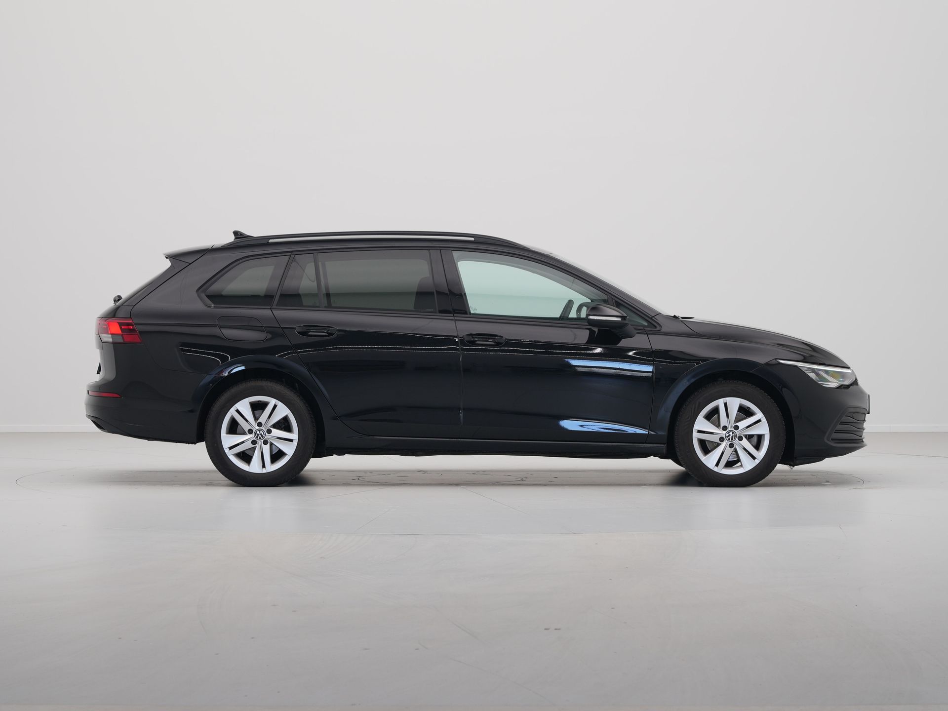 Volkswagen - GOLF Variant 1.0 TSI Life Business - 2024
