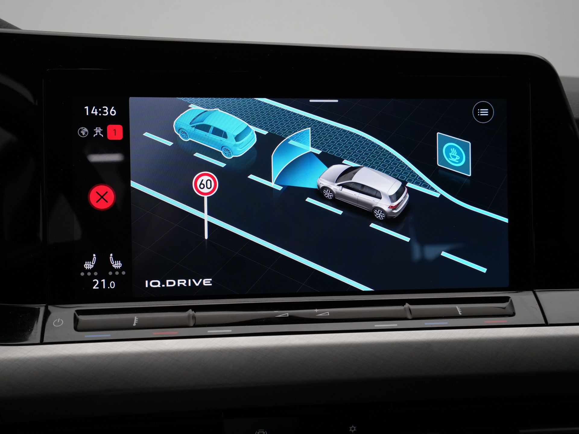 Volkswagen - Golf 1.0 eTSI Life Business - 2024