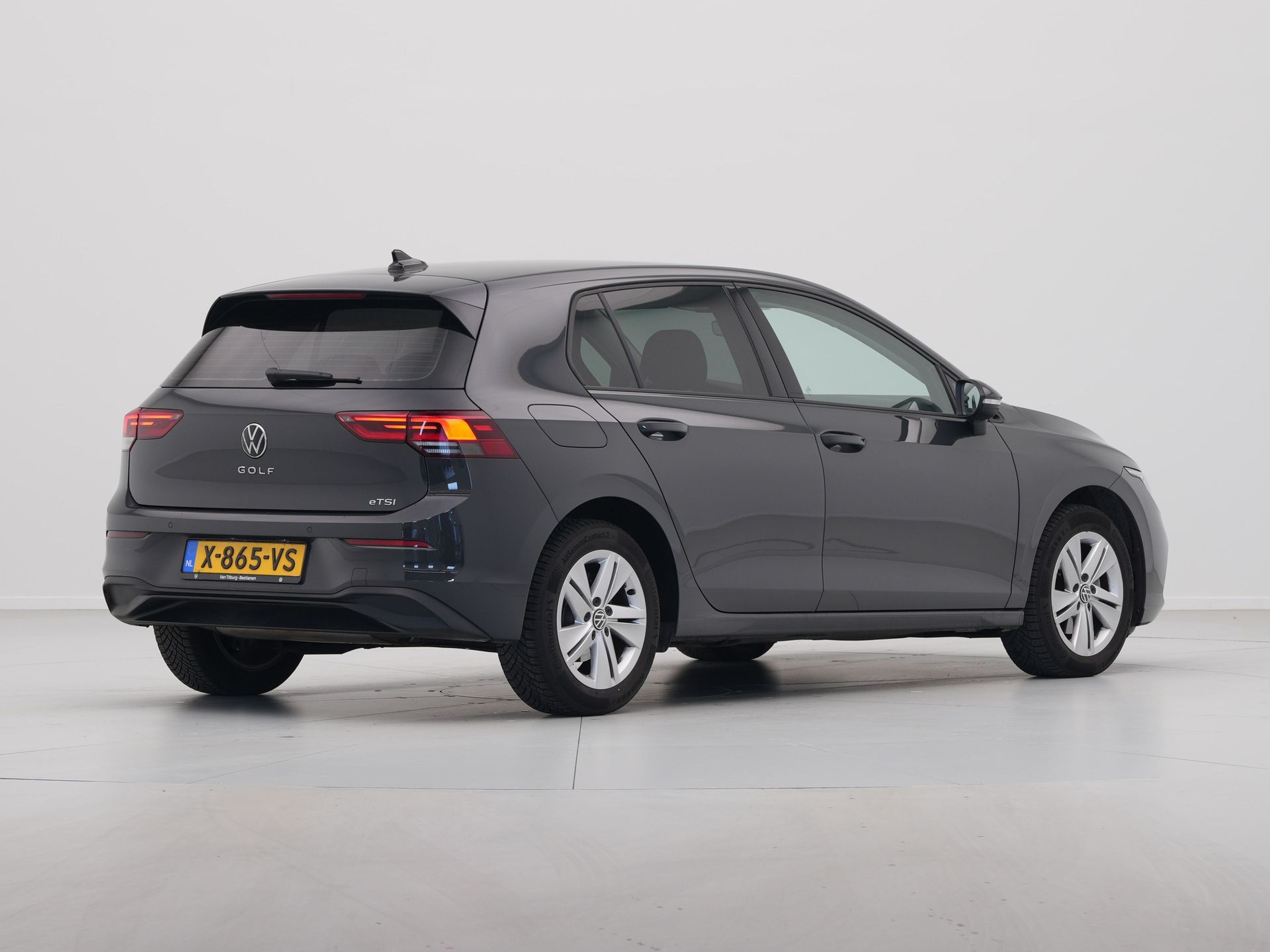 Volkswagen - Golf 1.0 eTSI Life Business - 2024