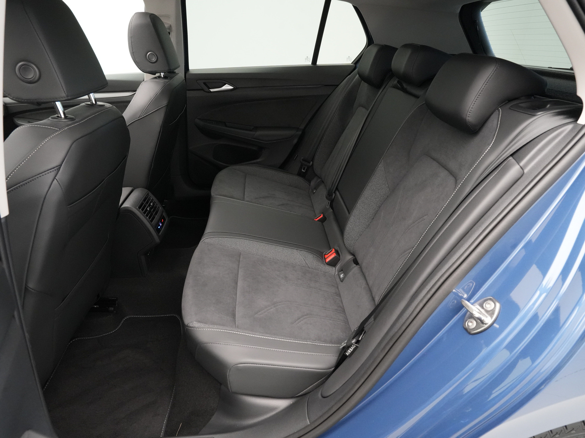 Volkswagen - Golf 1.5 eHybrid 204 6DSG Style Edition - 2025