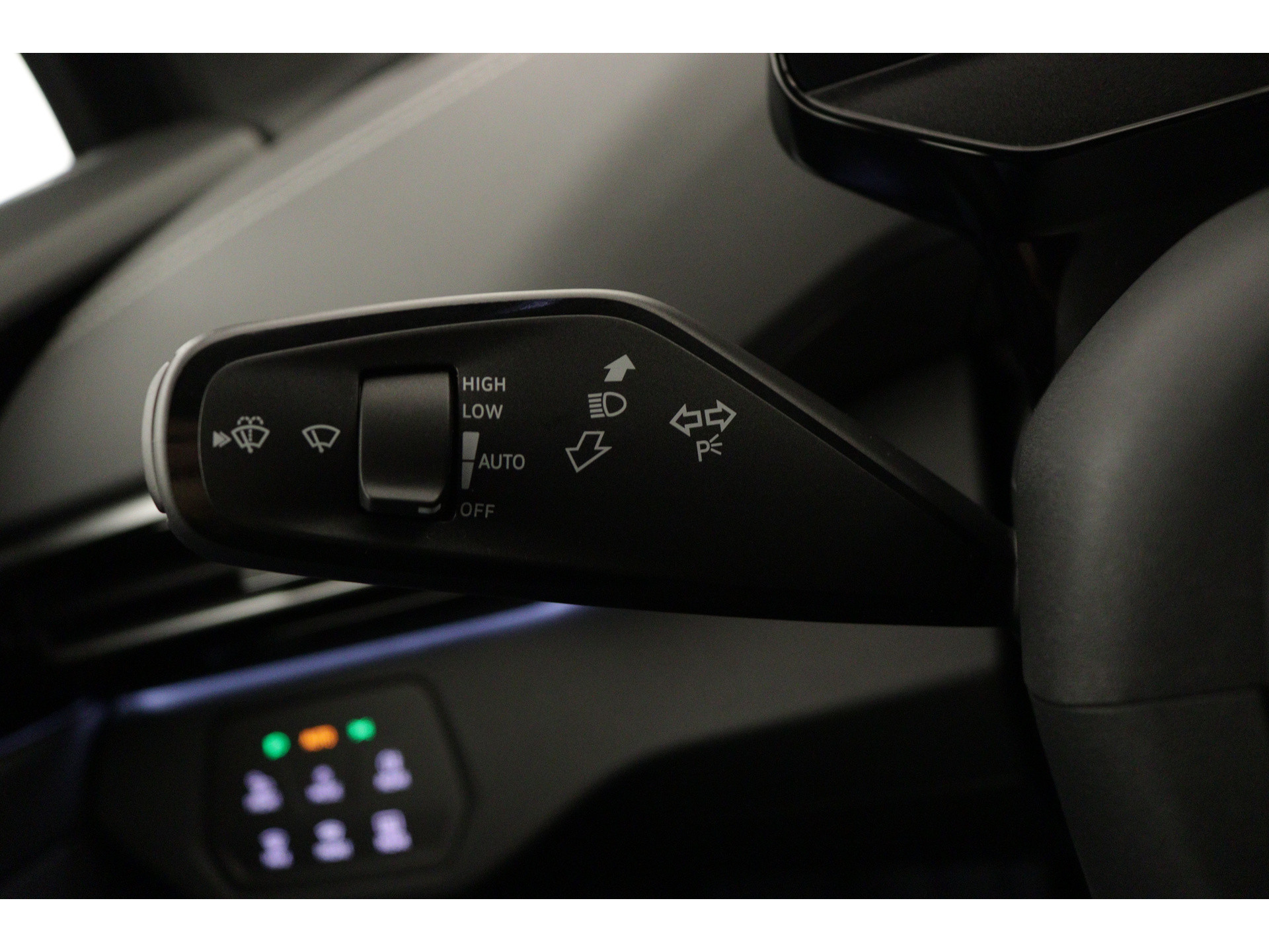 Volkswagen - ID.5 Pro Business 77 kWh - 2024