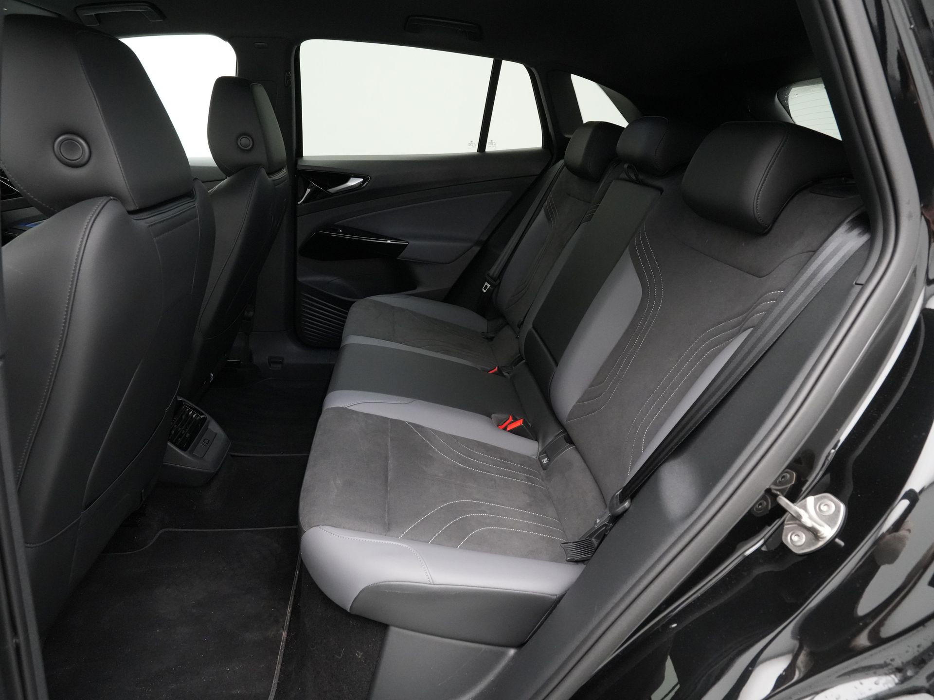 Volkswagen - ID.4 Pro Business 77 kWh - 2024