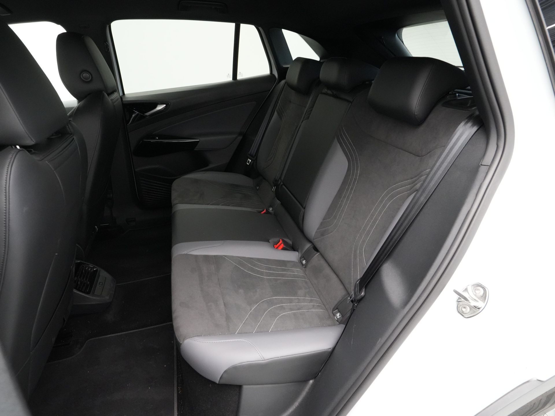 Volkswagen - ID.4 Pro Business 77 kWh - 2024