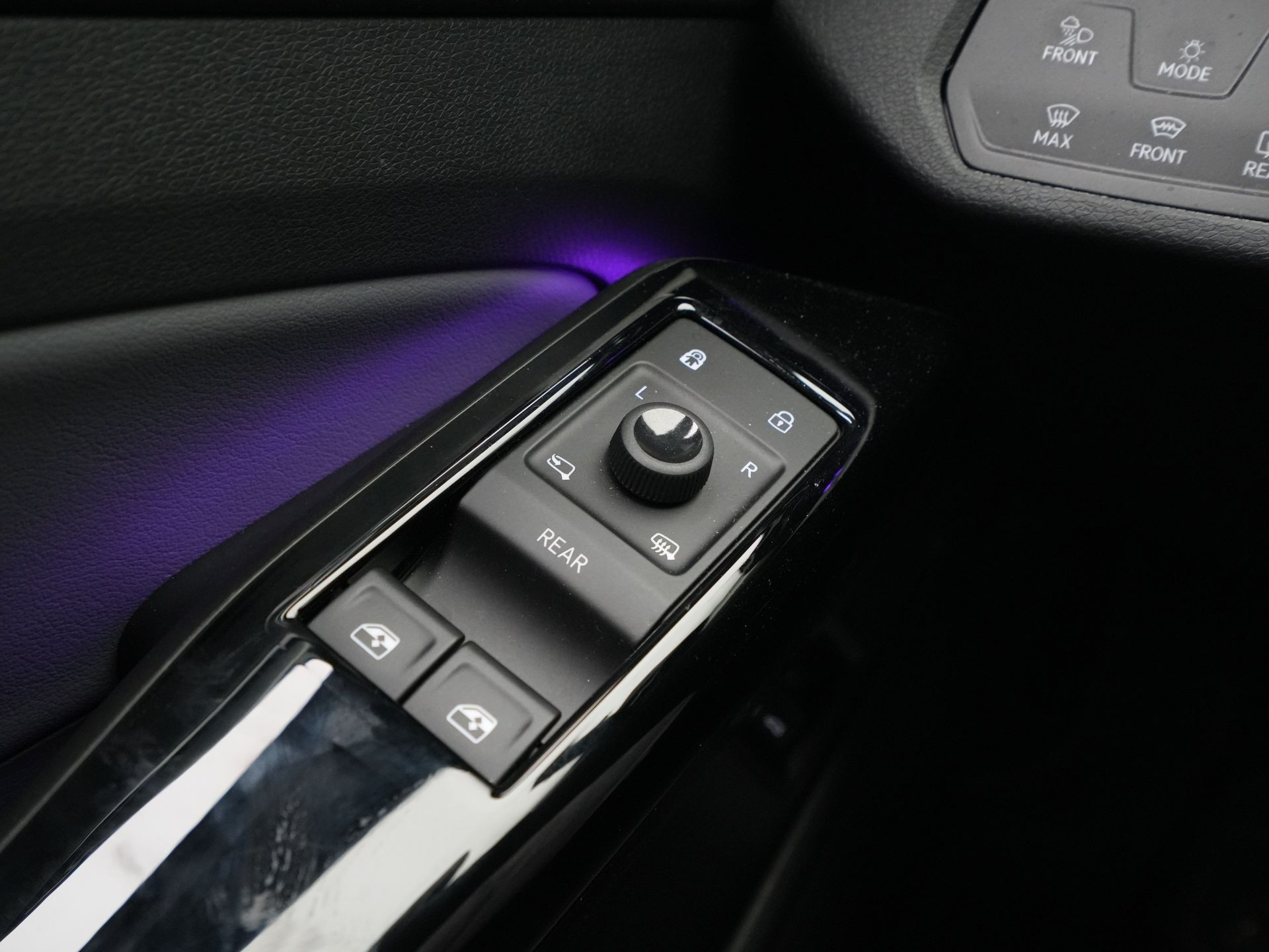 Volkswagen - ID.4 Pro Business 77 kWh - 2024