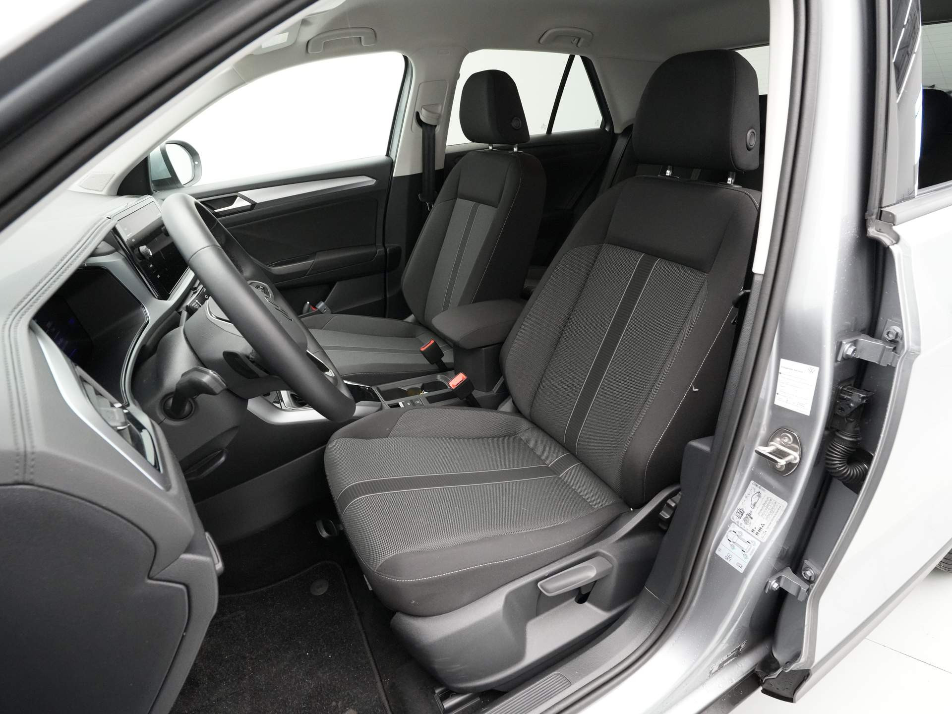 Volkswagen - T-Roc 1.5 TSI 150pk DSG Life Edition - 2024