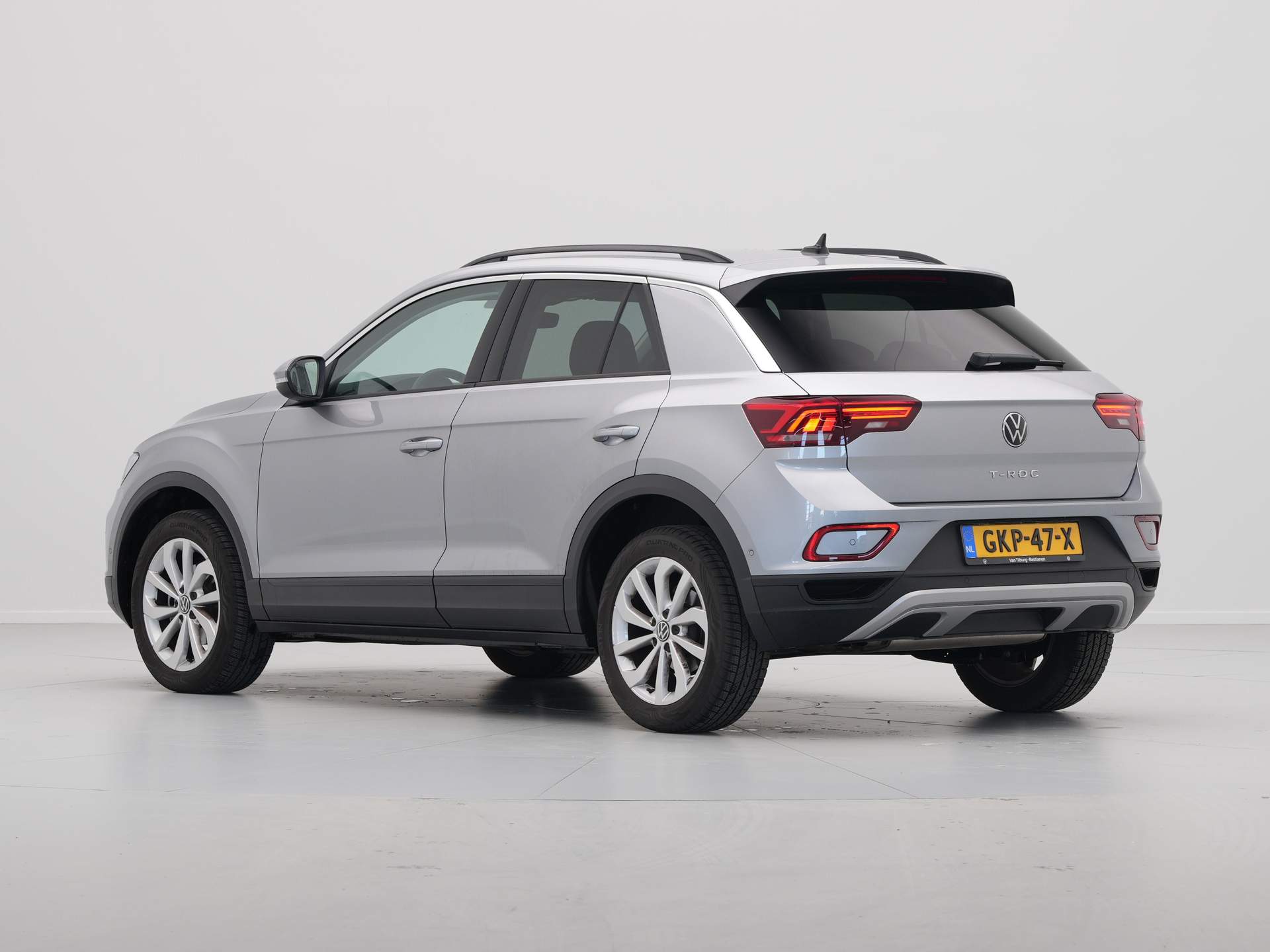 Volkswagen - T-Roc 1.5 TSI 150pk DSG Life Edition - 2024