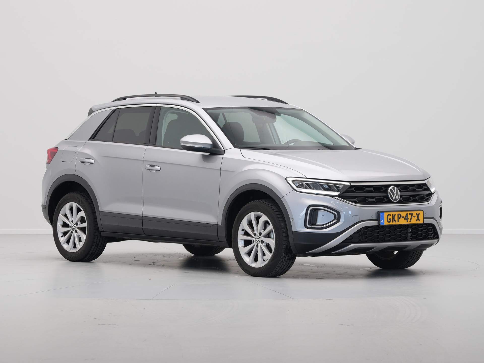 Volkswagen - T-Roc 1.5 TSI 150pk DSG Life Edition - 2024
