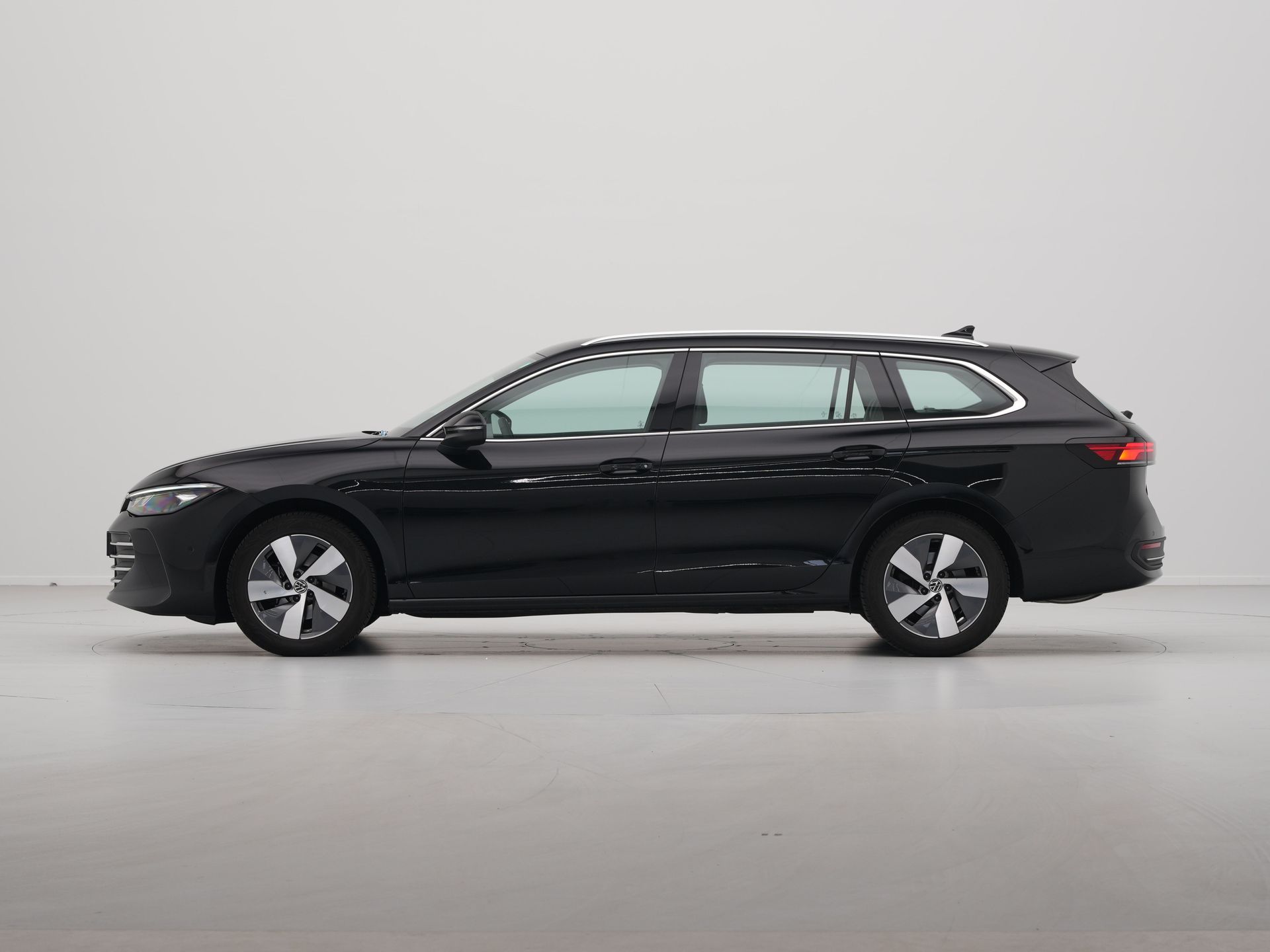 Volkswagen - Passat Variant 1.5 eTSI 150pk Business - 2024