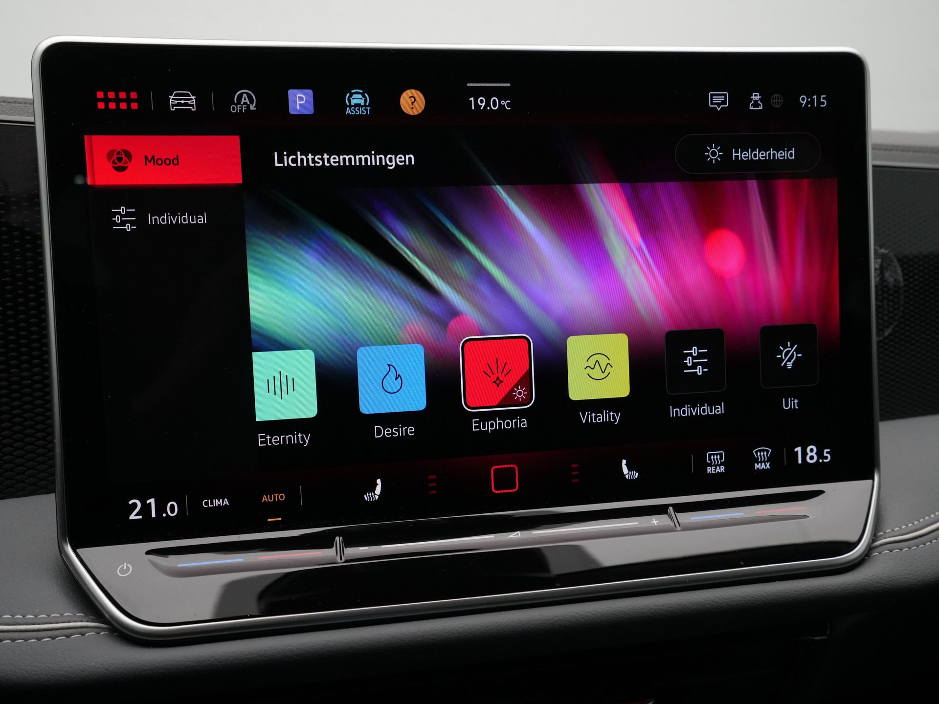 Volkswagen - Passat Variant 1.5 eTSI 150pk Business - 2024