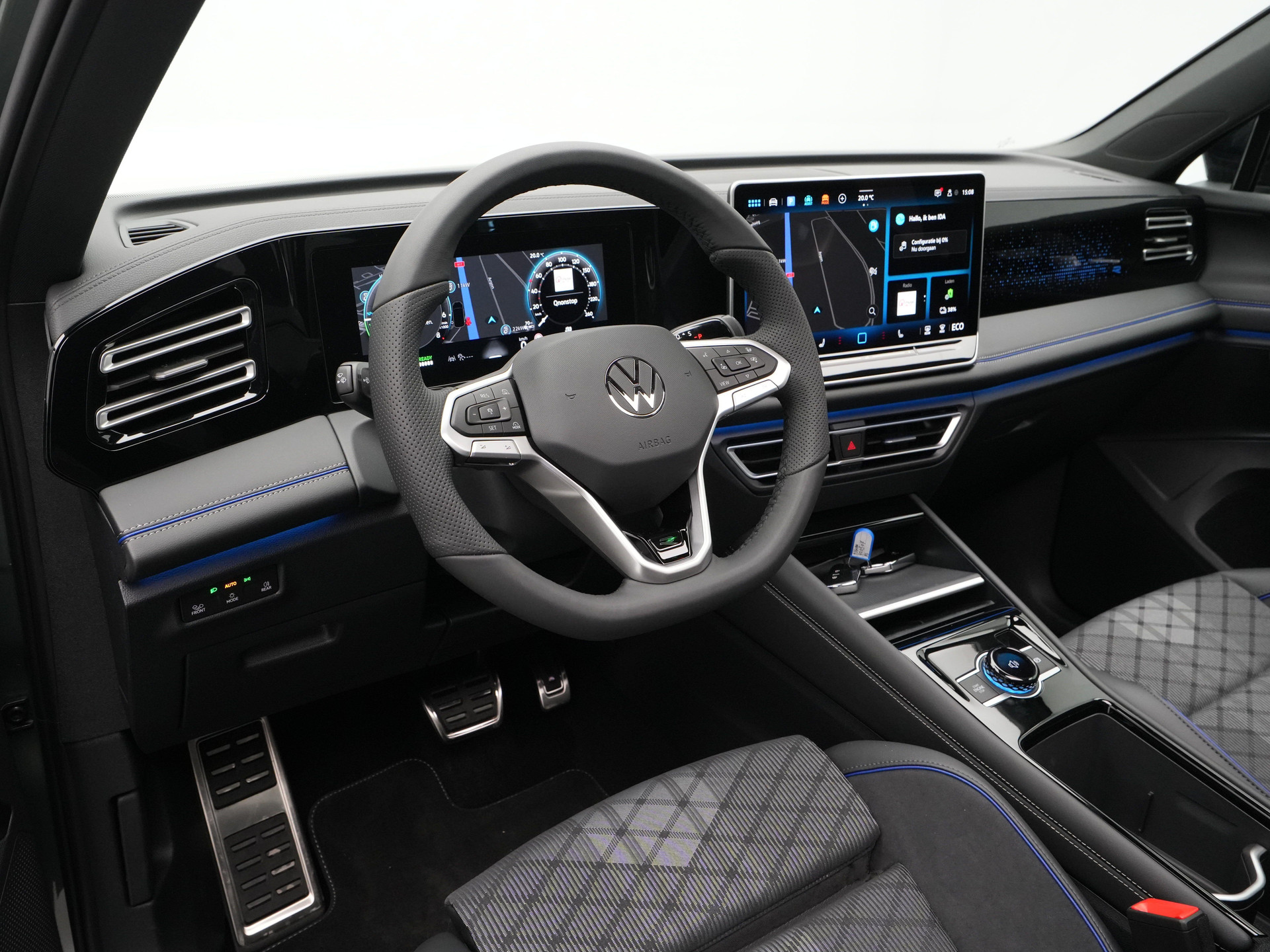 Volkswagen - Tiguan 1.5 eHybrid 204 6DSG R-Line Edition - 2025