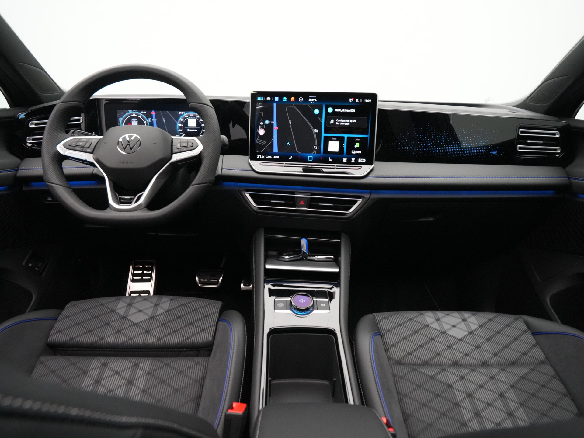 Volkswagen - Tiguan 1.5 eHybrid 204 6DSG R-Line Edition - 2025