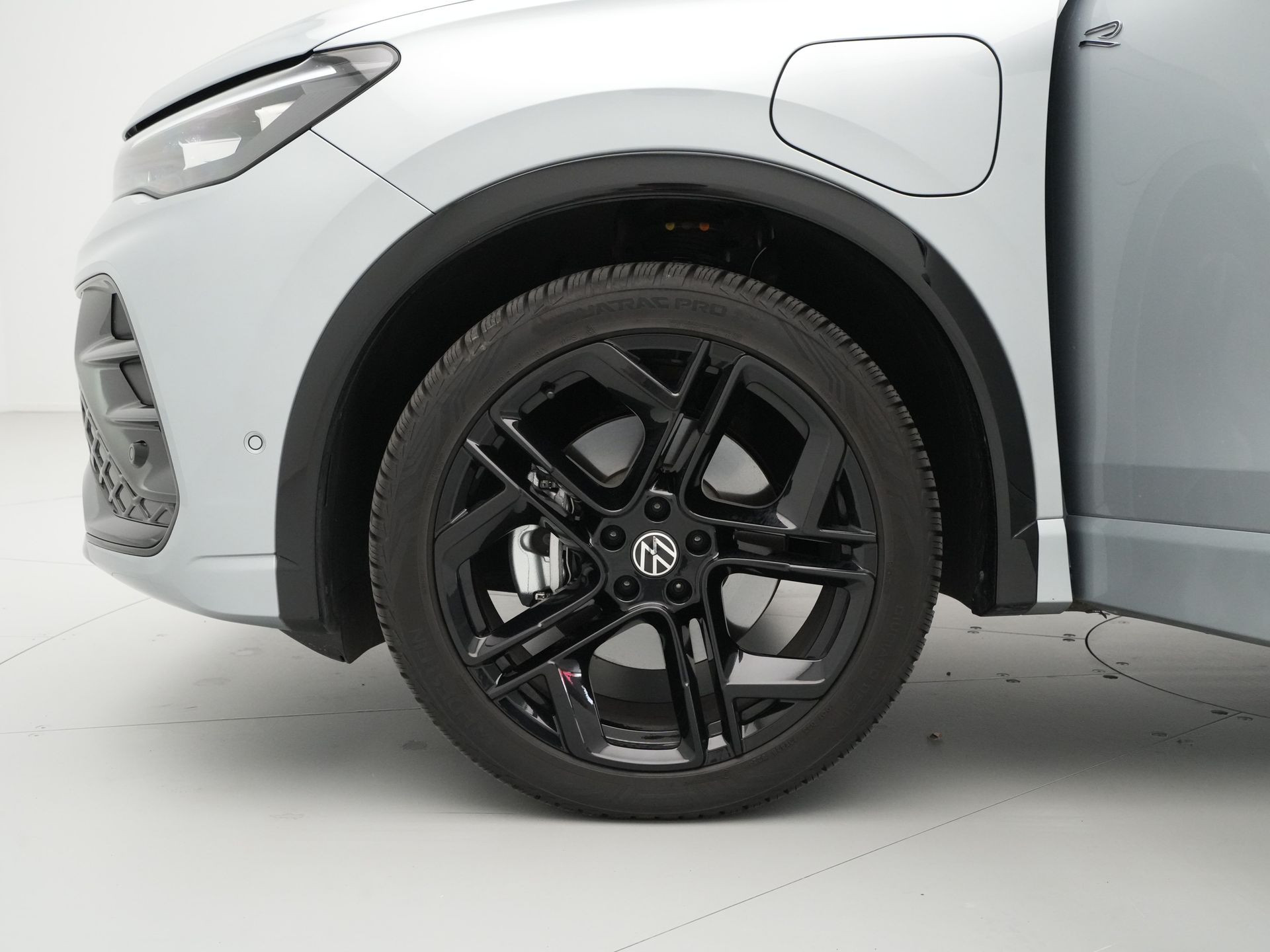 Volkswagen - Tiguan 1.5 eHybrid 204pk R-Line Edition - 2024