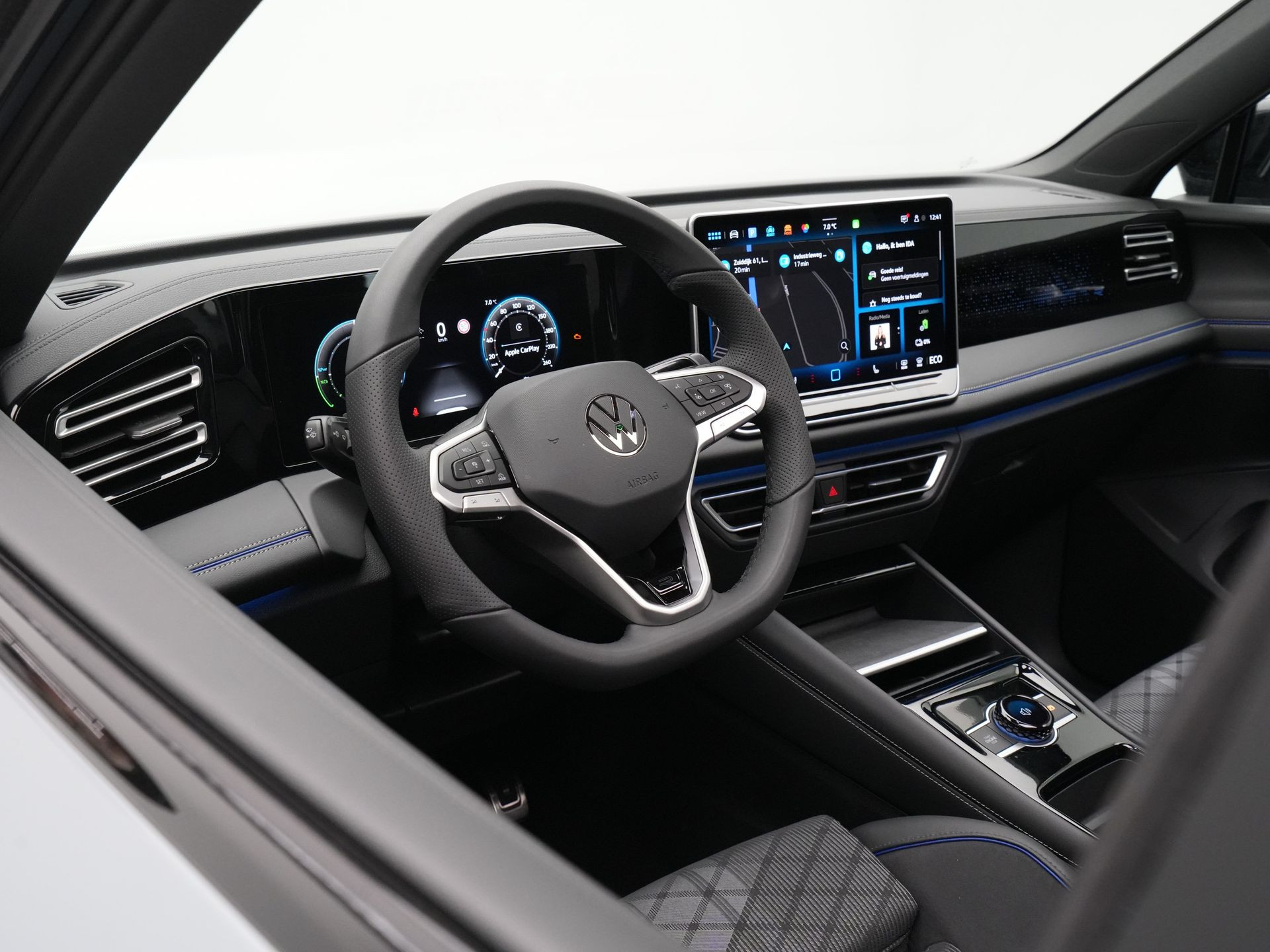 Volkswagen - Tiguan 1.5 eHybrid 204pk R-Line Edition - 2024