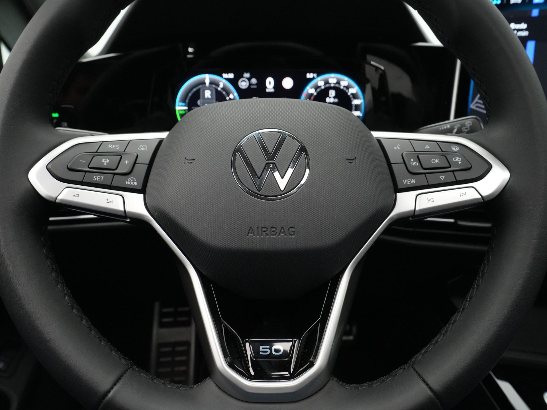 Volkswagen - Golf 1.5 eHybrid 50 Edition - 2024