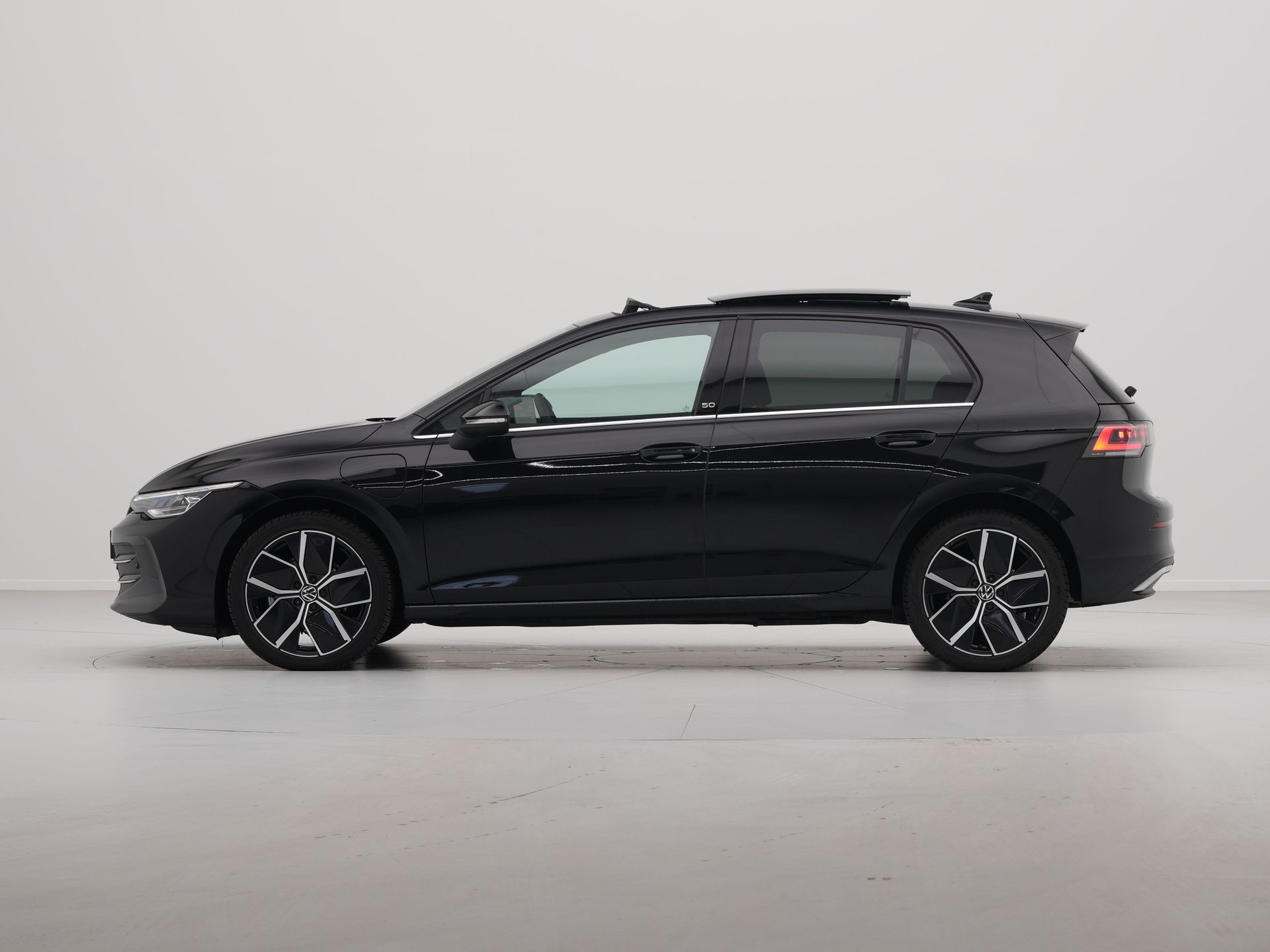 Volkswagen - Golf 1.5 eHybrid 50 Edition - 2024