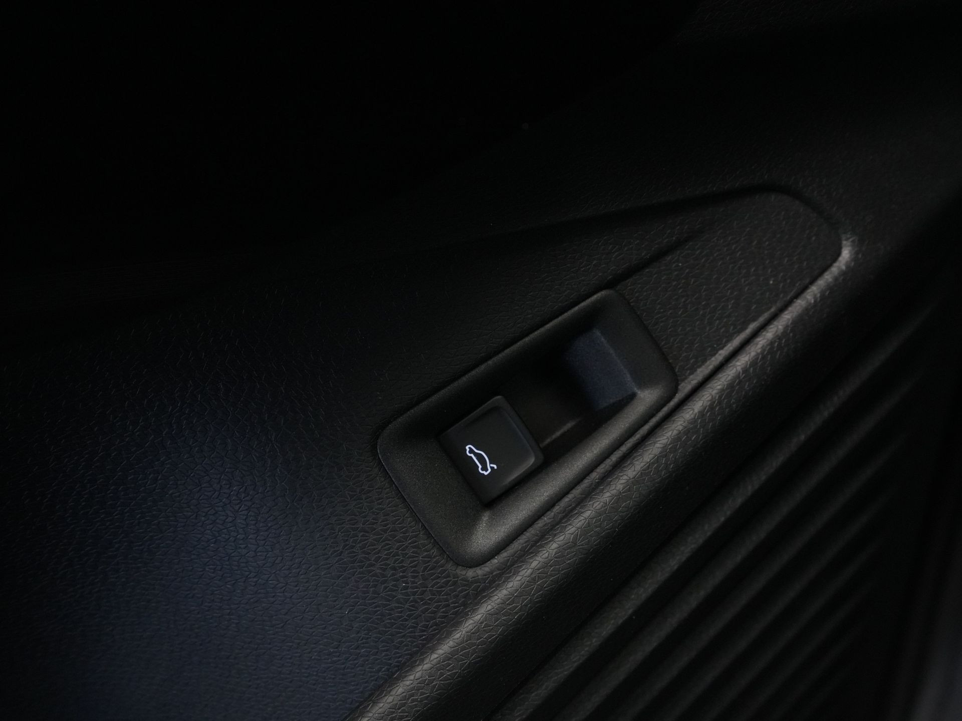 Volkswagen - ID.4 Pro Business 77 kWh - 2024