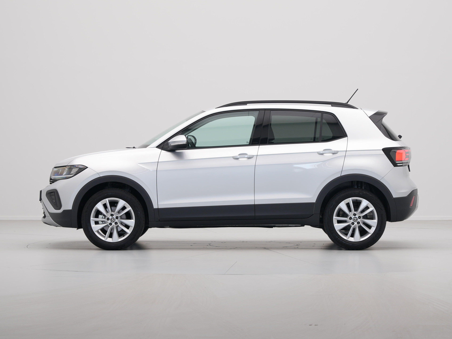 Volkswagen - T-Cross 1.0 TSI 95 5MT Life Edition - 2025