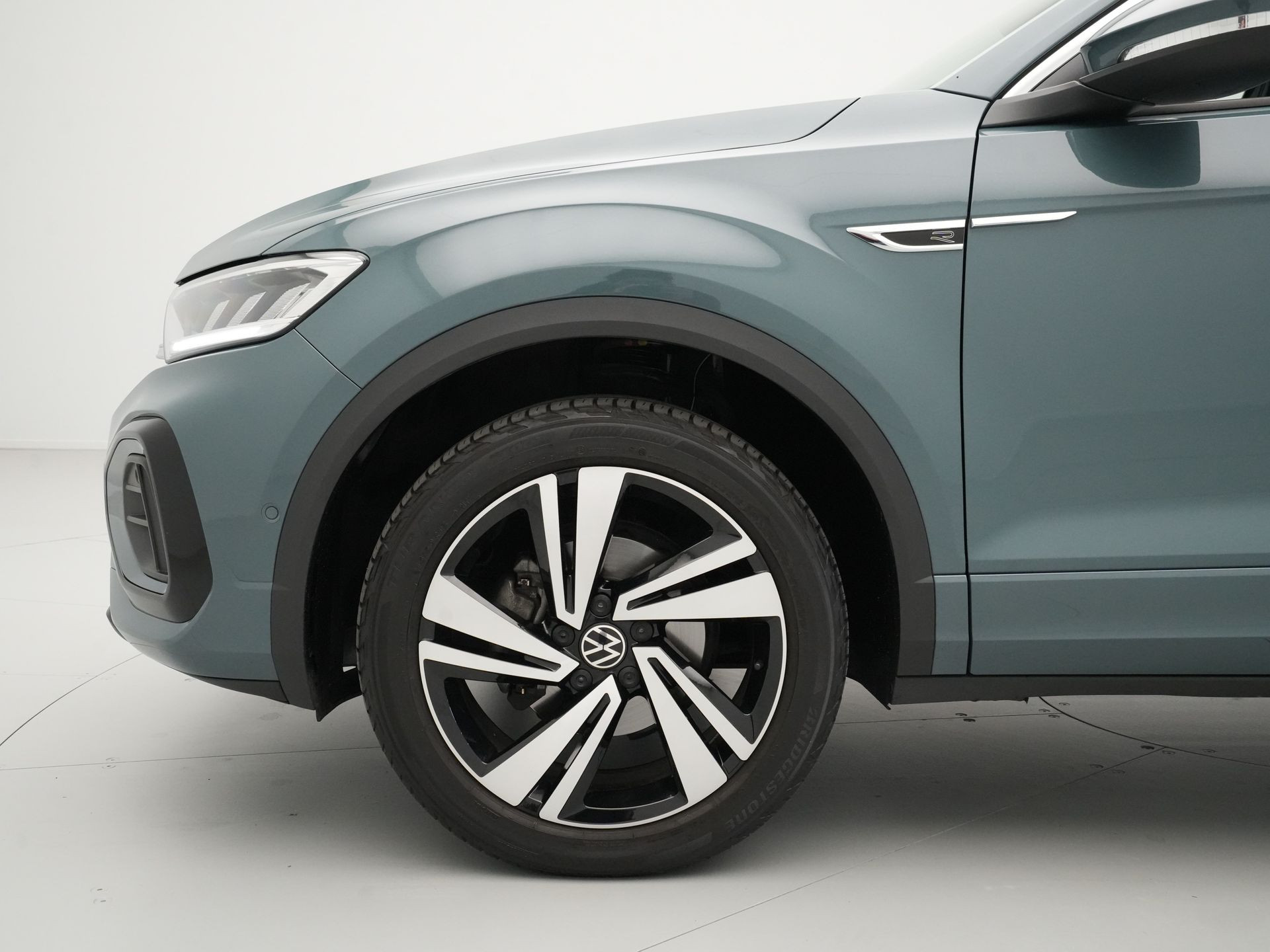 Volkswagen - T-Roc 1.5 TSI 150pk DSG R-Line - 2024