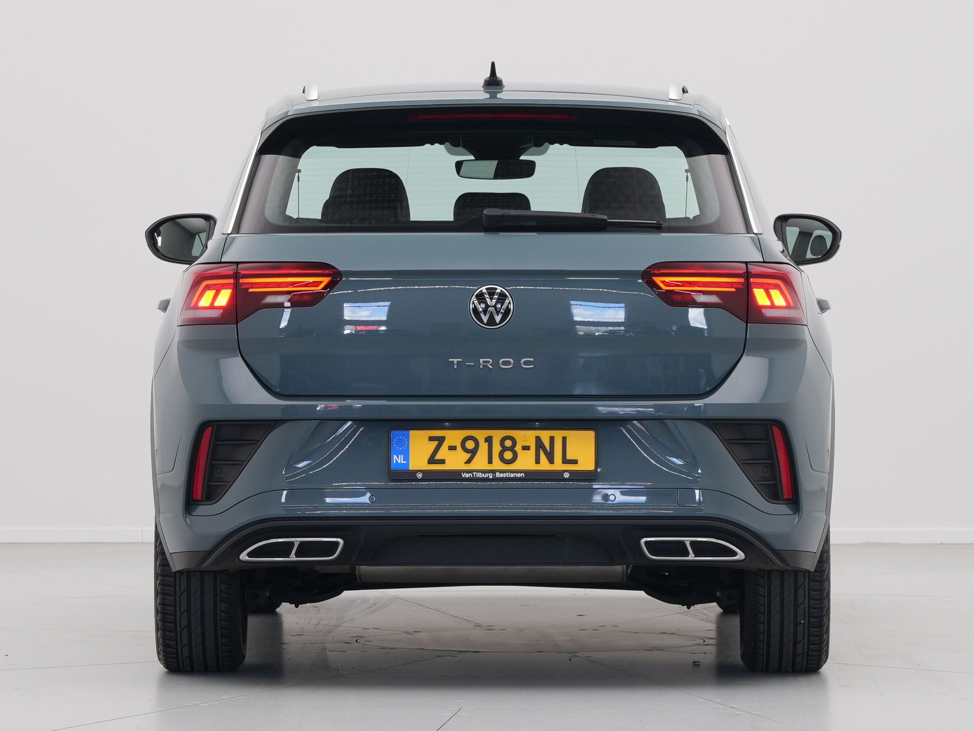 Volkswagen - T-Roc 1.5 TSI 150pk DSG R-Line - 2024