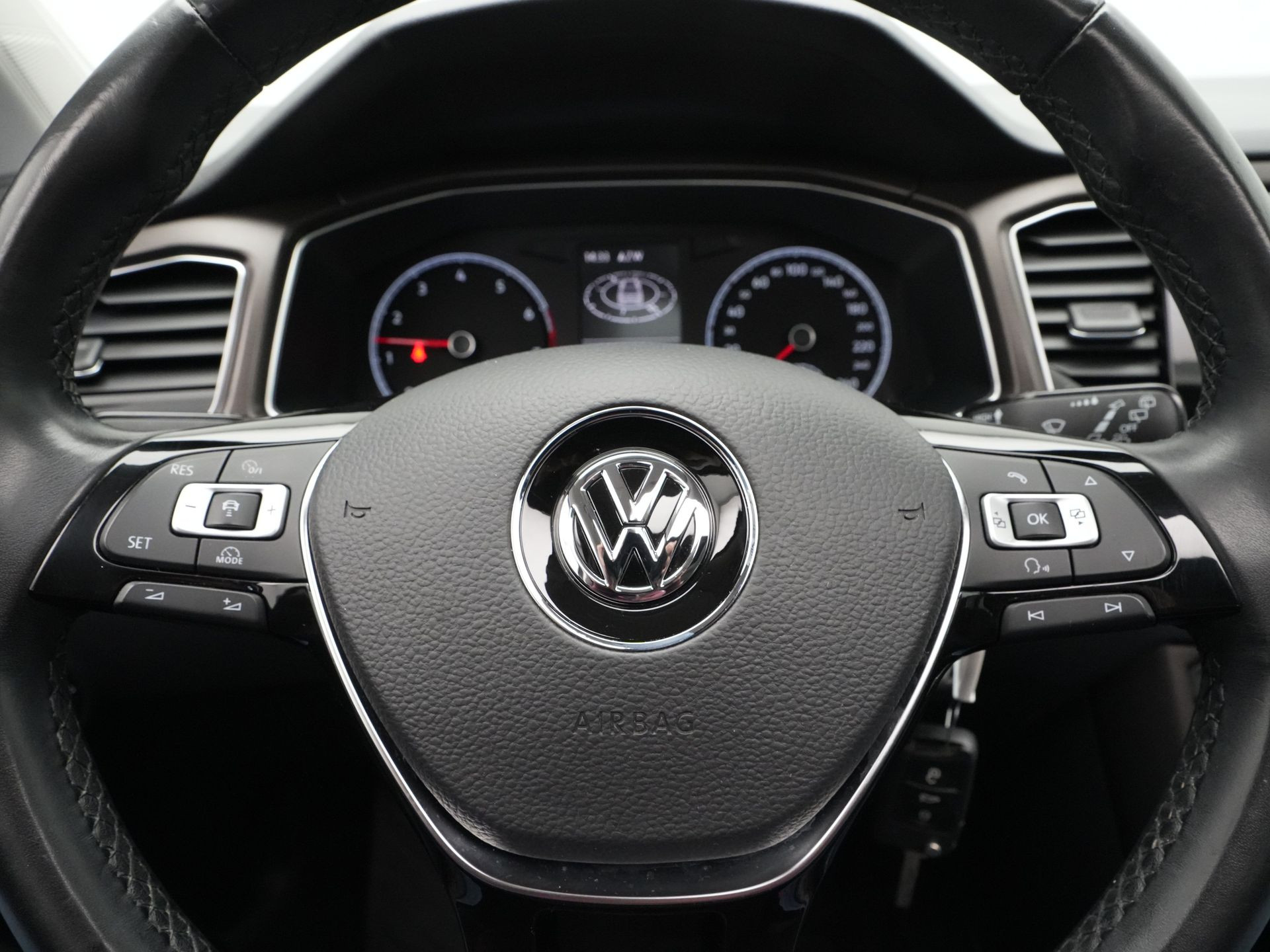 Volkswagen - T-Roc 1.0 TSI 115pk Style - 2018