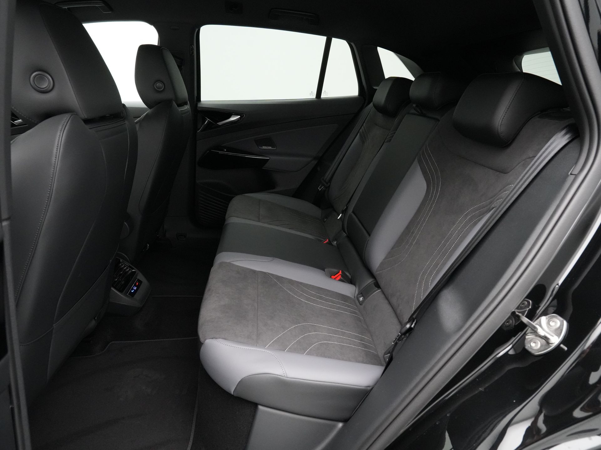 Volkswagen - ID.4 Pro Business 77 kWh - 2025
