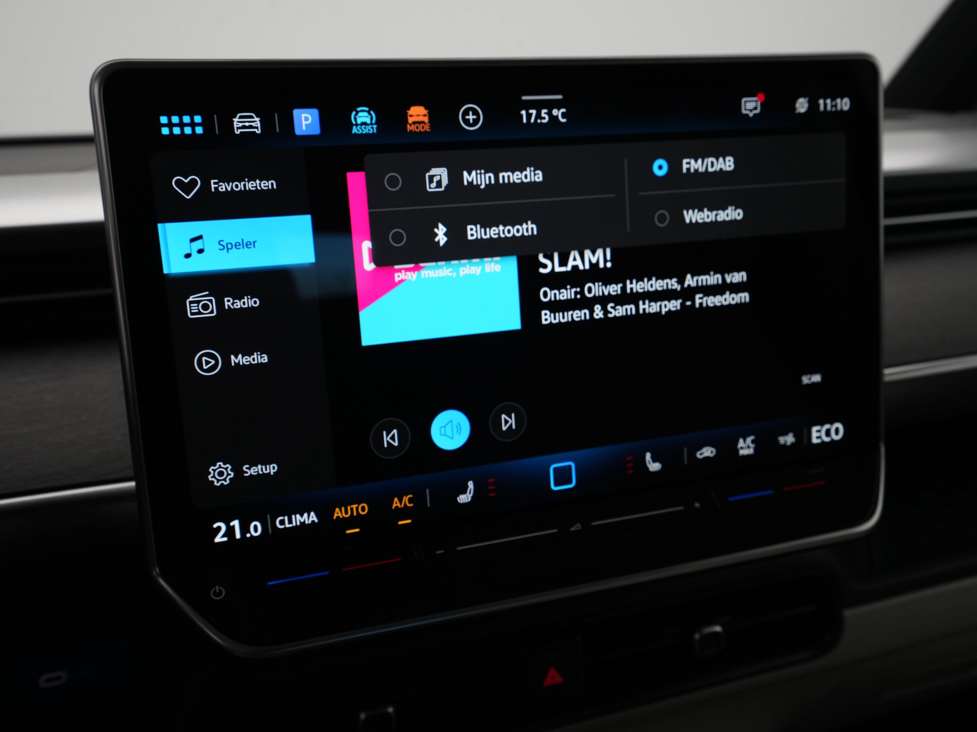 Volkswagen - ID. Buzz Elektromotor 79kWh 286 1AT Pro - 2025