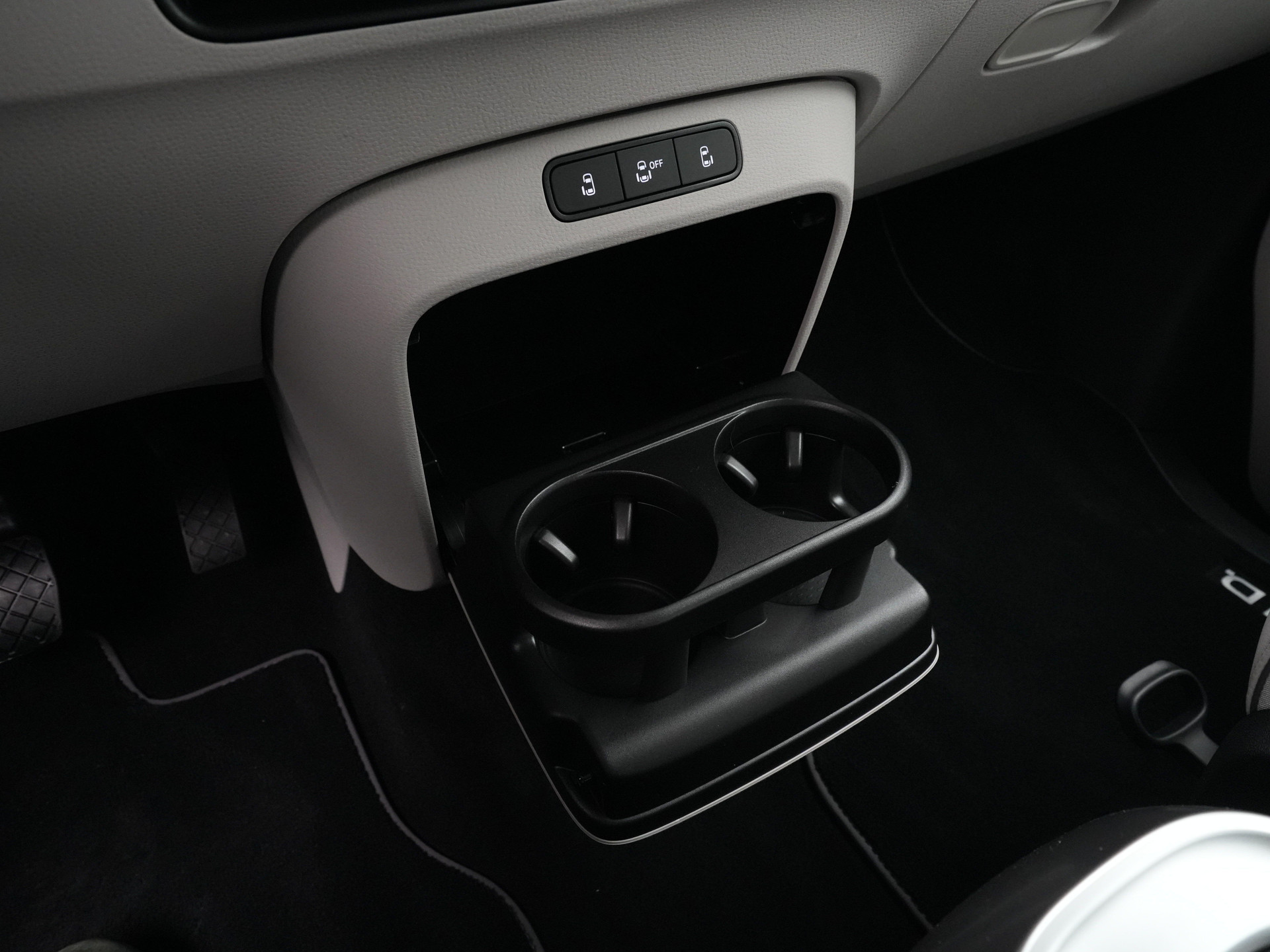 Volkswagen - ID. Buzz Elektromotor 79kWh 286 1AT Pro - 2025