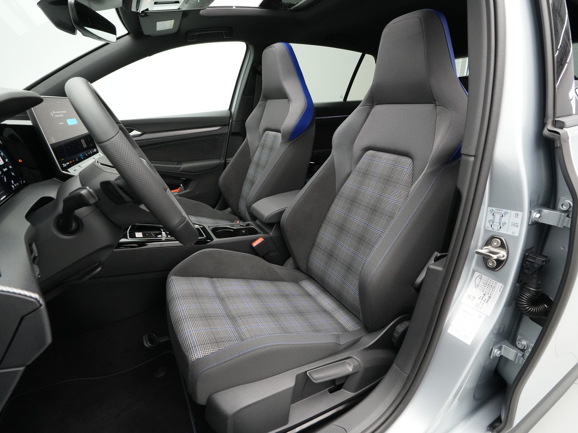 Volkswagen - Golf 1.5 eHybrid 272 6DSG GTE - 2025
