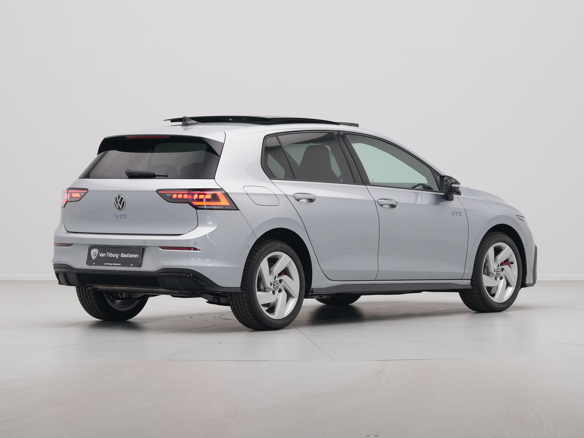 Volkswagen - Golf 1.5 eHybrid 272 6DSG GTE - 2025