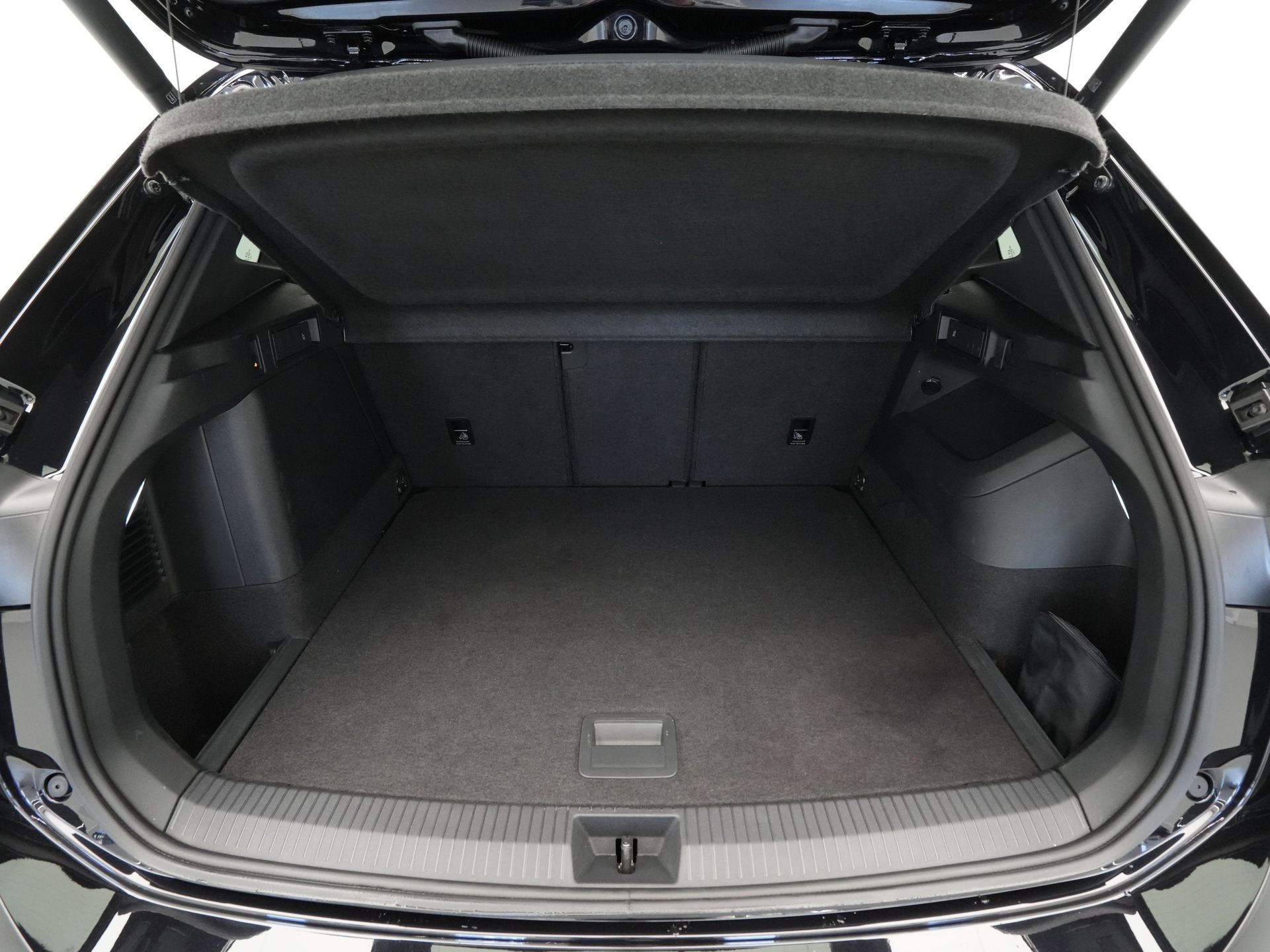 Volkswagen - Tiguan 1.5 eHybrid R-Line Edition - 2024