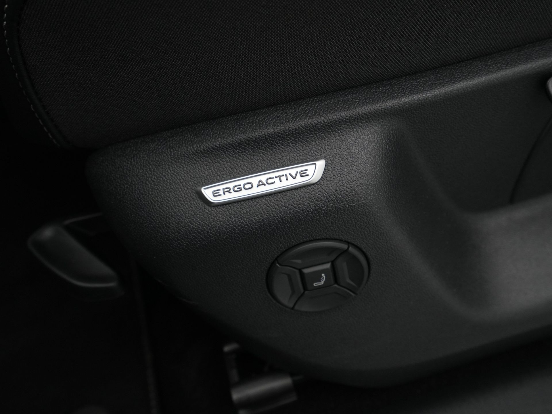 Volkswagen - Tiguan 1.5 eHybrid R-Line Edition - 2024