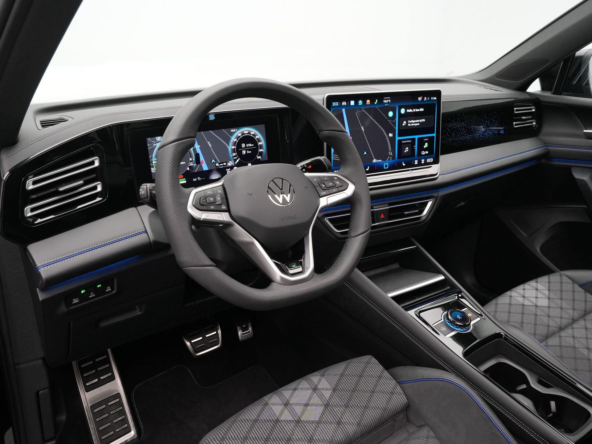Volkswagen - Tiguan 1.5 eHybrid R-Line Edition - 2024