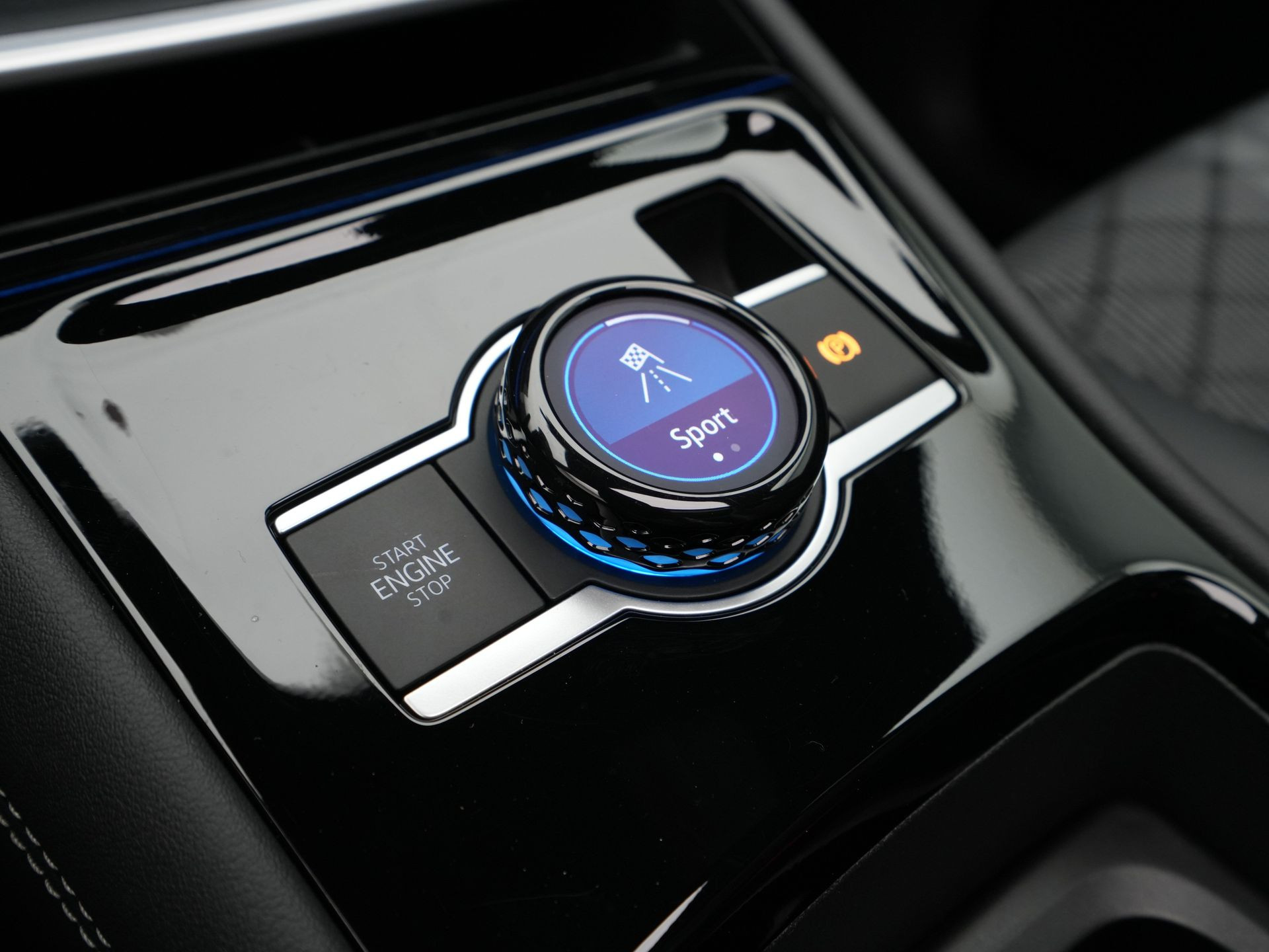 Volkswagen - Tiguan 1.5 eHybrid R-Line Edition - 2024