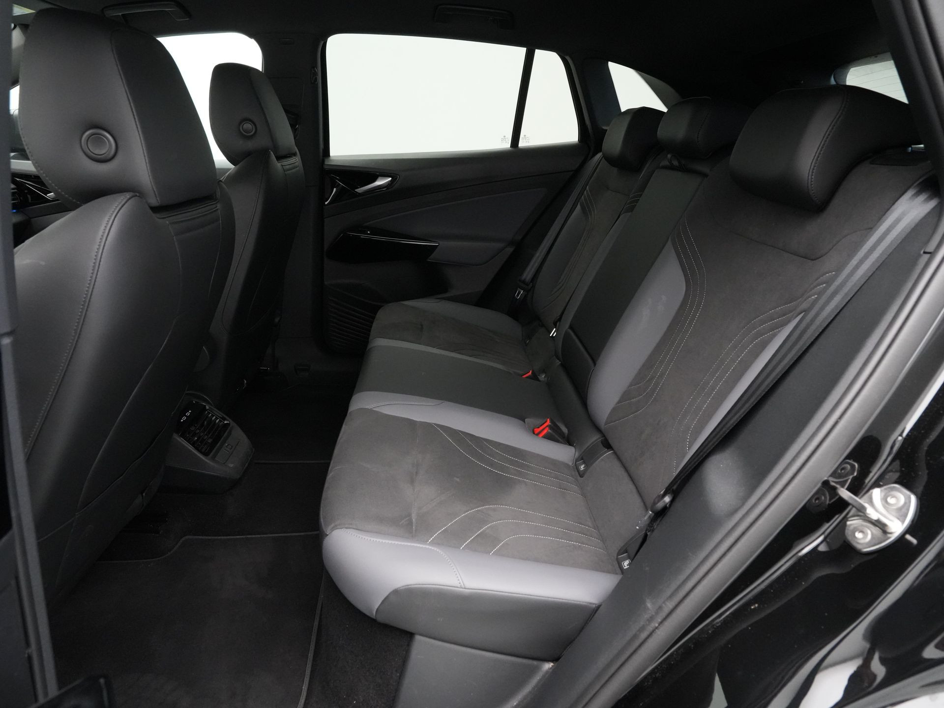 Volkswagen - ID.4 Pro Business 77 kWh - 2024