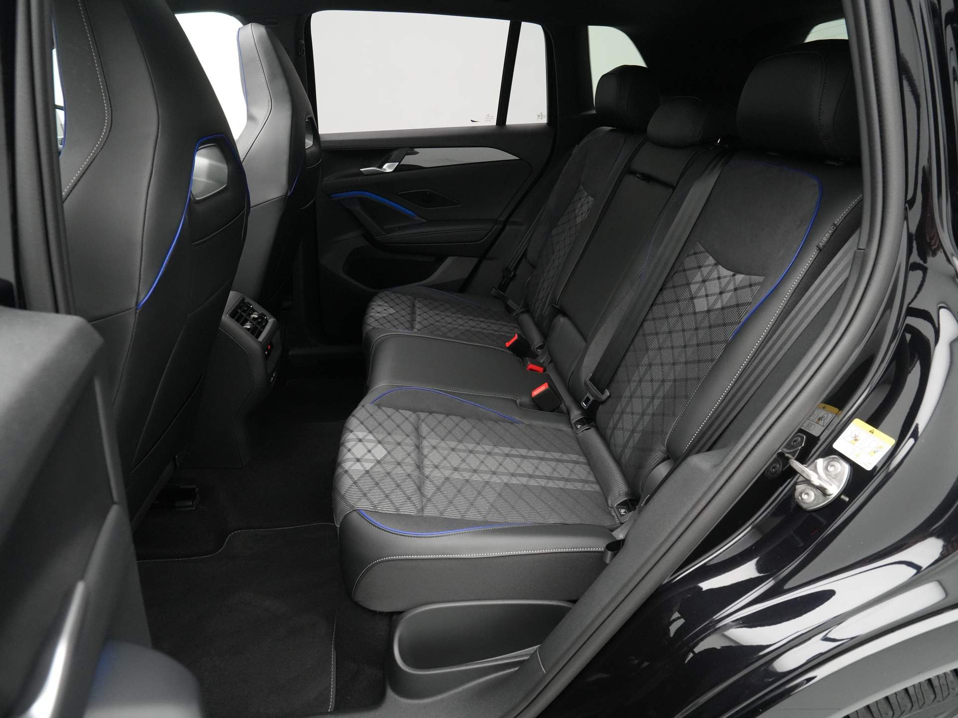 Volkswagen - Tiguan 1.5 eHybrid 204pk R-Line Edition - 2024