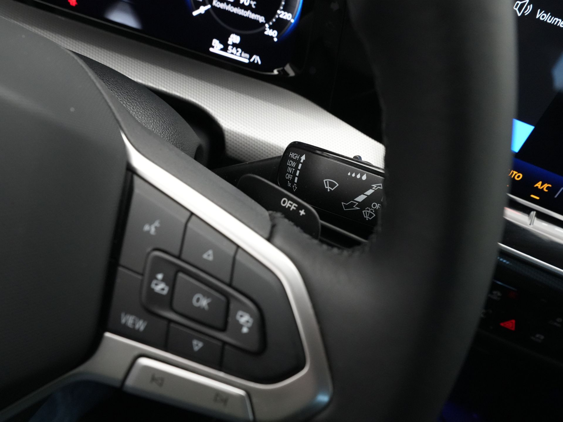 Volkswagen - Golf 1.5 eHybrid 50 Edition - 2024