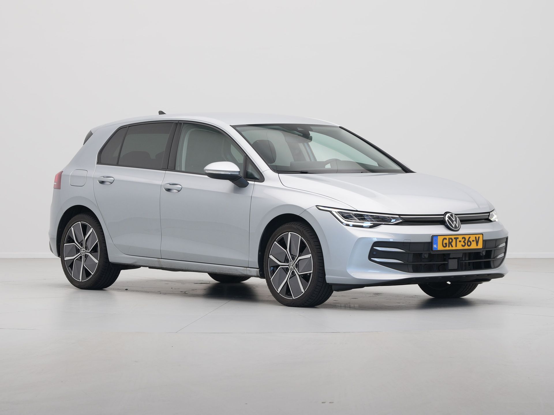 Volkswagen - Golf 1.5 eTSI 150pk DSG Oranje Edition - 2024