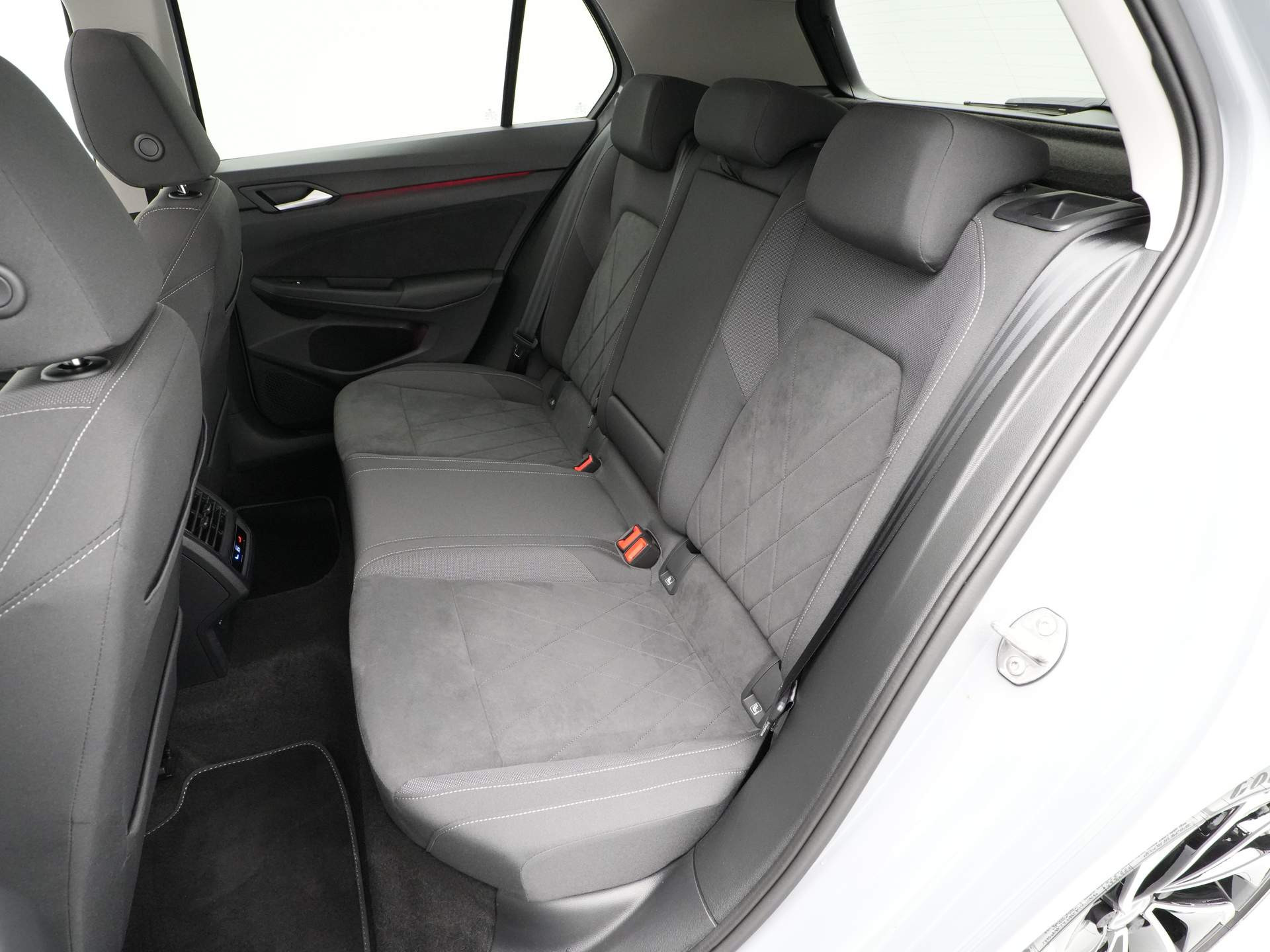 Volkswagen - Golf 1.4 eHybrid 204pk Style - 2024