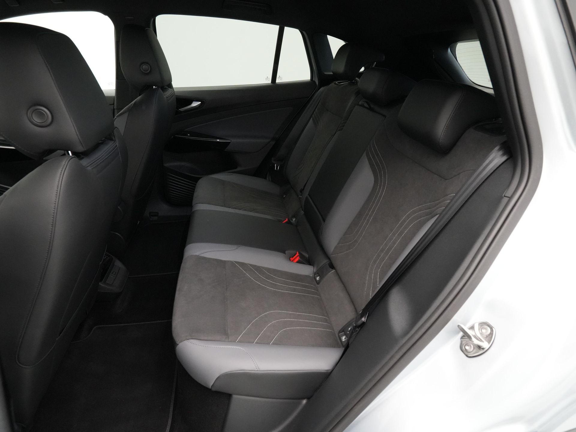 Volkswagen - ID.4 Pro Business 77 kWh - 2024