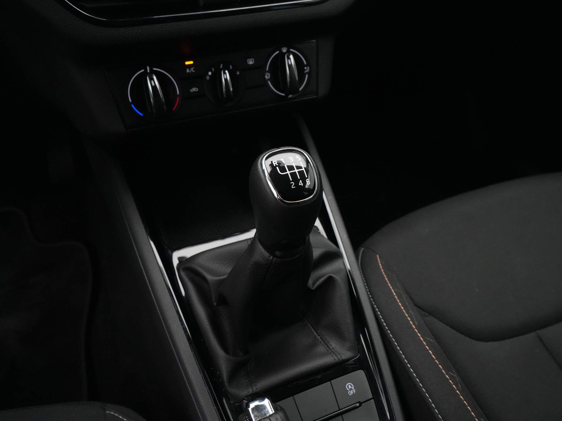 Škoda - Kamiq 1.0 TSI 110pk Ambition - 2024