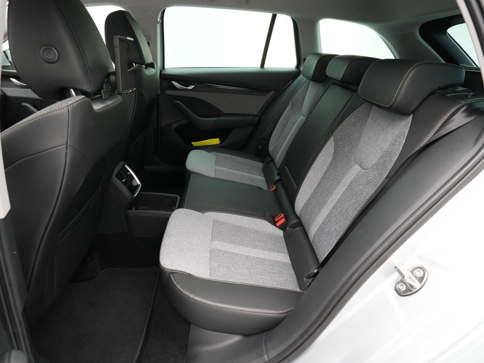 Škoda - Octavia Combi 1.5 TSI MHEV Business Edition - 2024