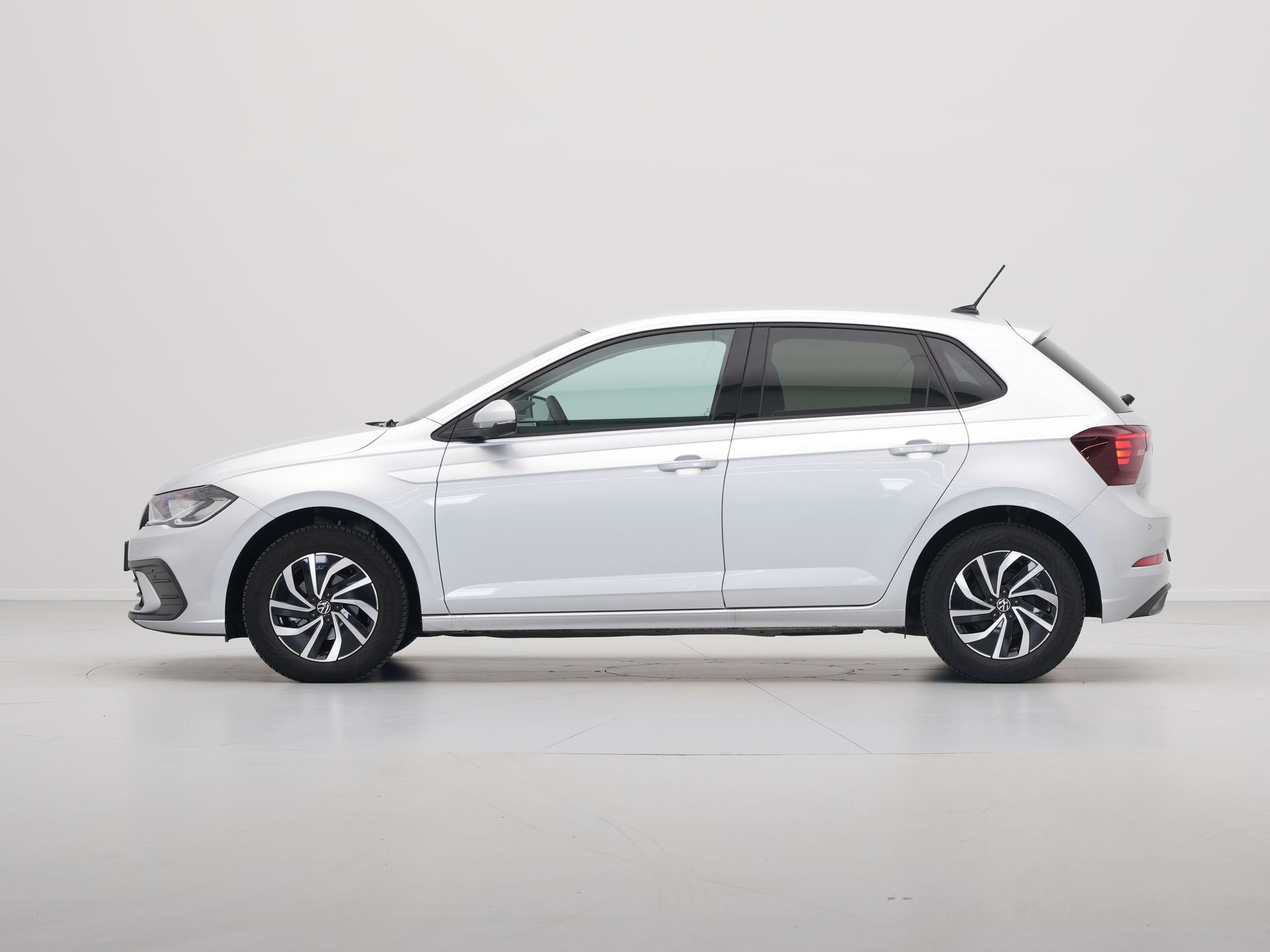 Volkswagen - Polo 1.0 TSI 95pk DSG Life Edition - 2024