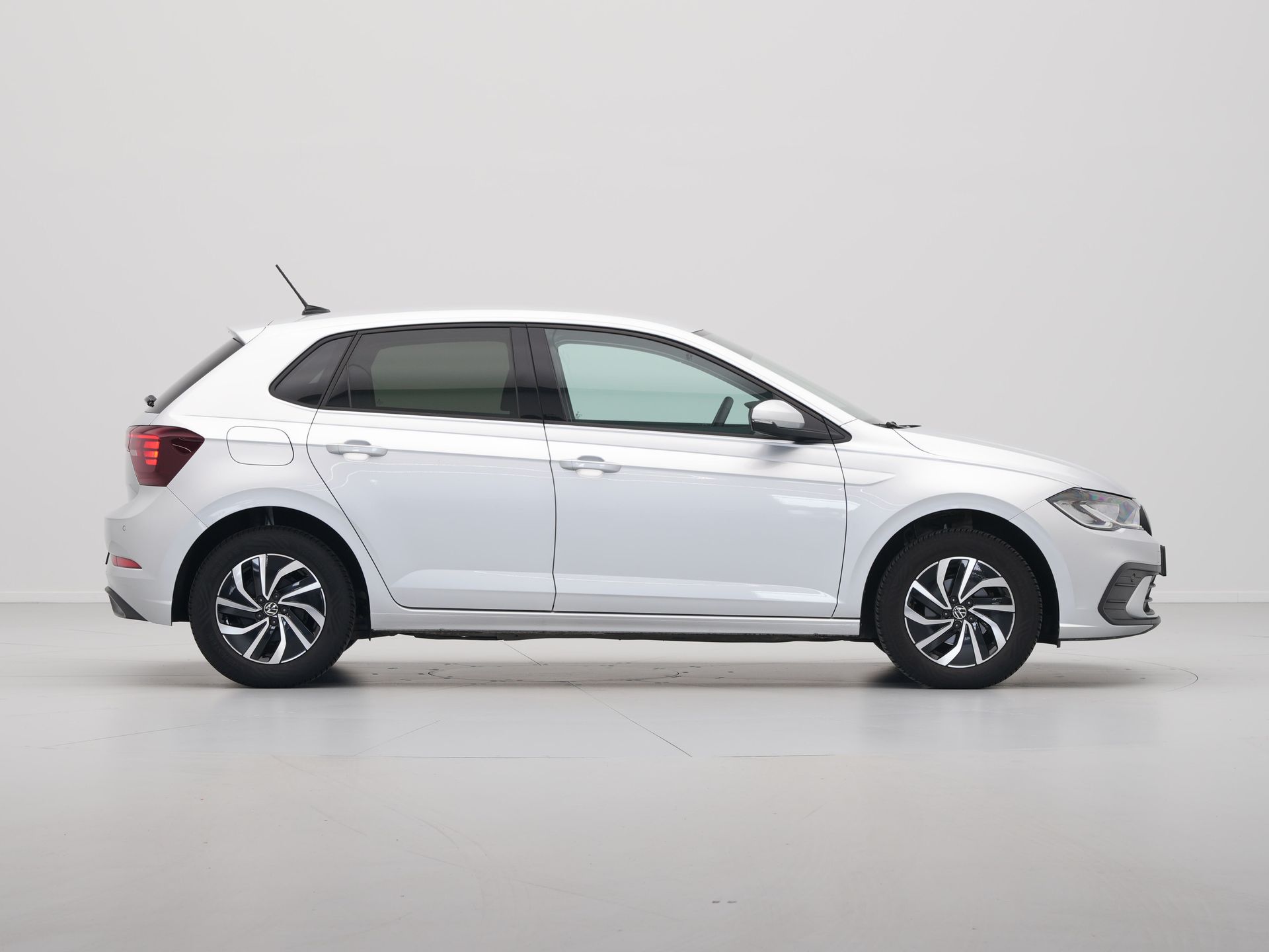 Volkswagen - Polo 1.0 TSI 95pk DSG Life Edition - 2024