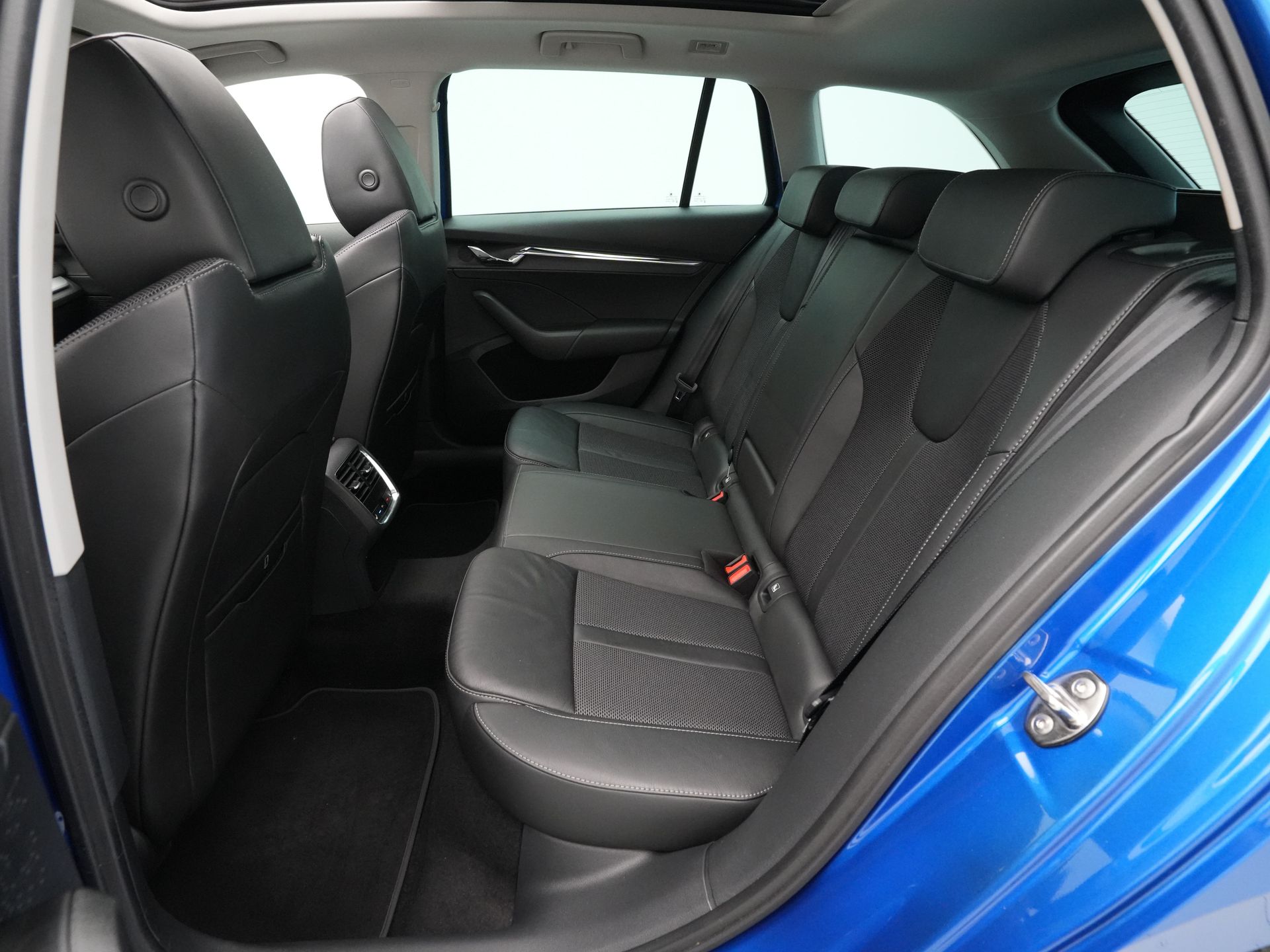 Škoda - Octavia Combi 1.4 TSI 204pk iV PHEV Style First Edition - 2021