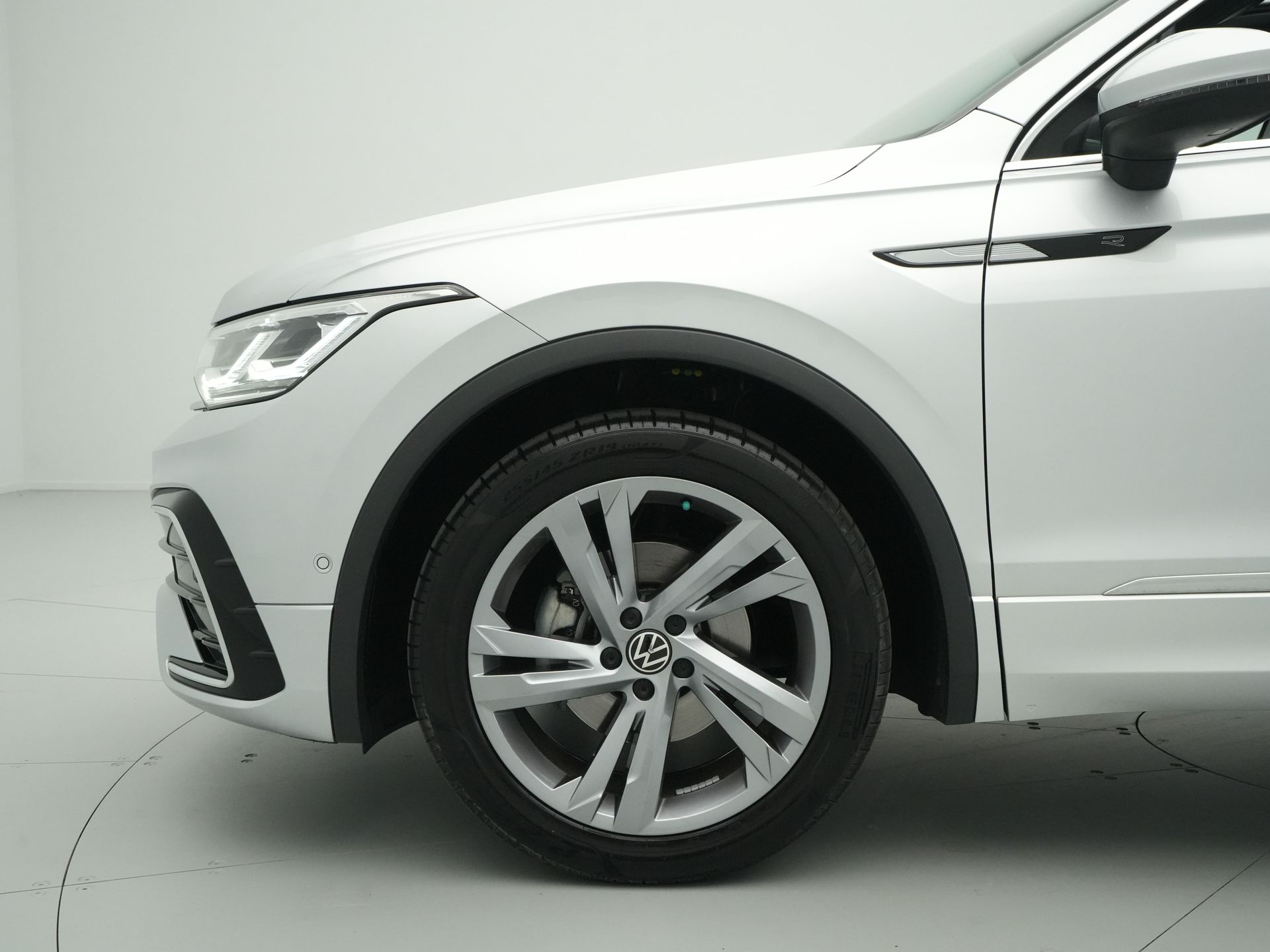 Volkswagen - Tiguan 1.5 TSI 150pk DSG R-Line - 2021