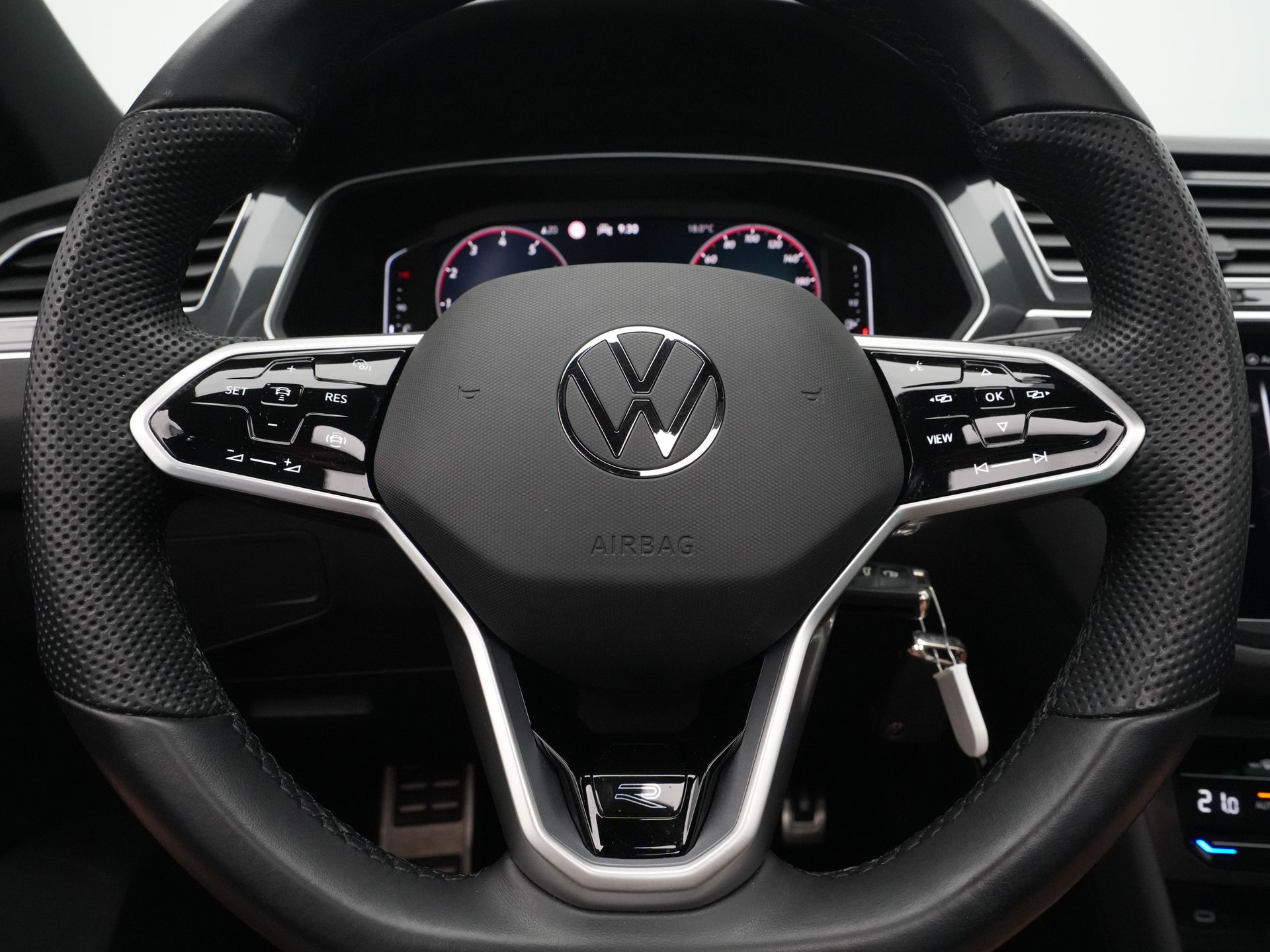 Volkswagen - Tiguan 1.5 TSI 150pk DSG R-Line - 2021