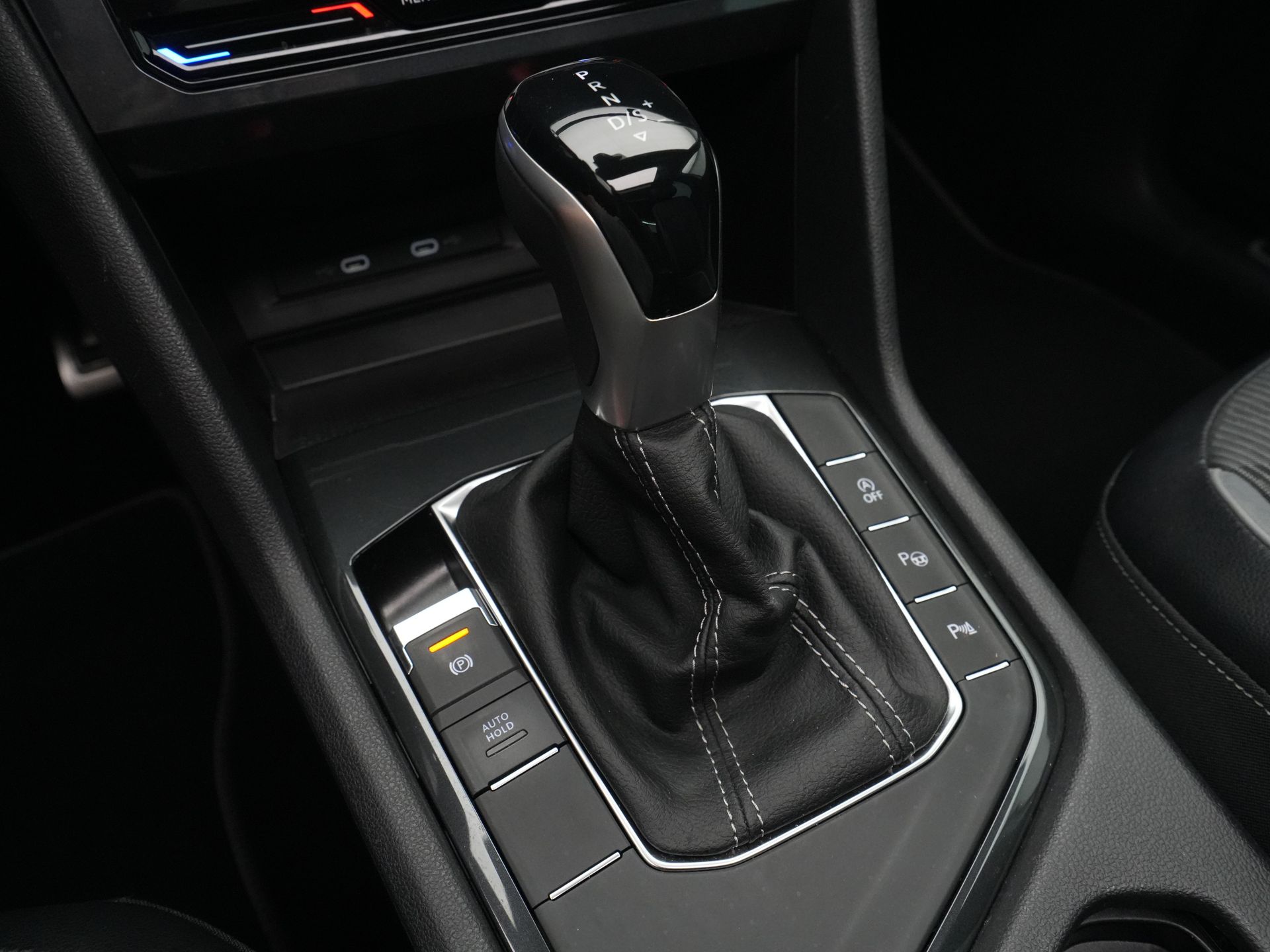 Volkswagen - Tiguan 1.5 TSI 150pk DSG R-Line - 2021